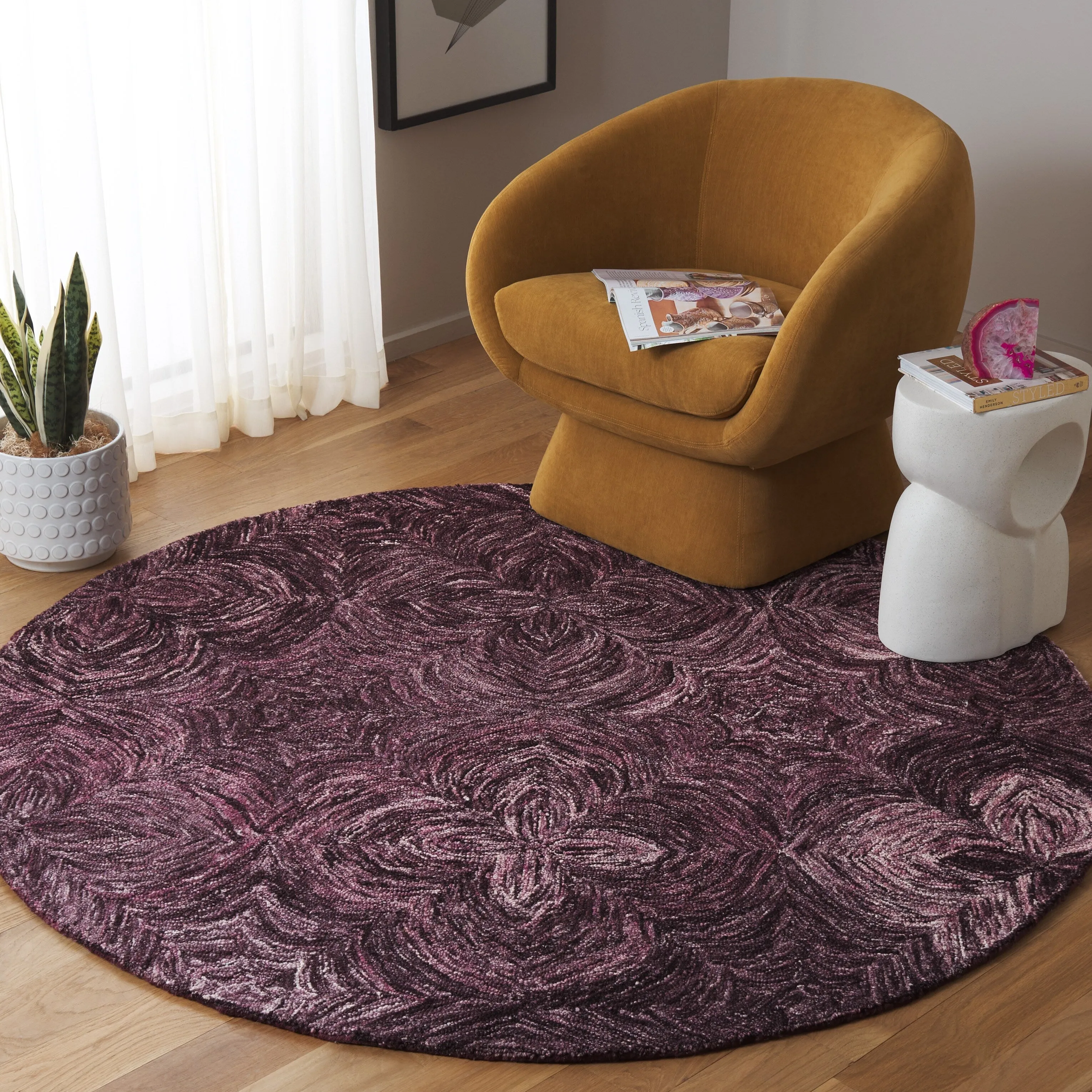 SAFAVIEH Handmade Ikat Jerina Modern & Contemporary Wool Rug
