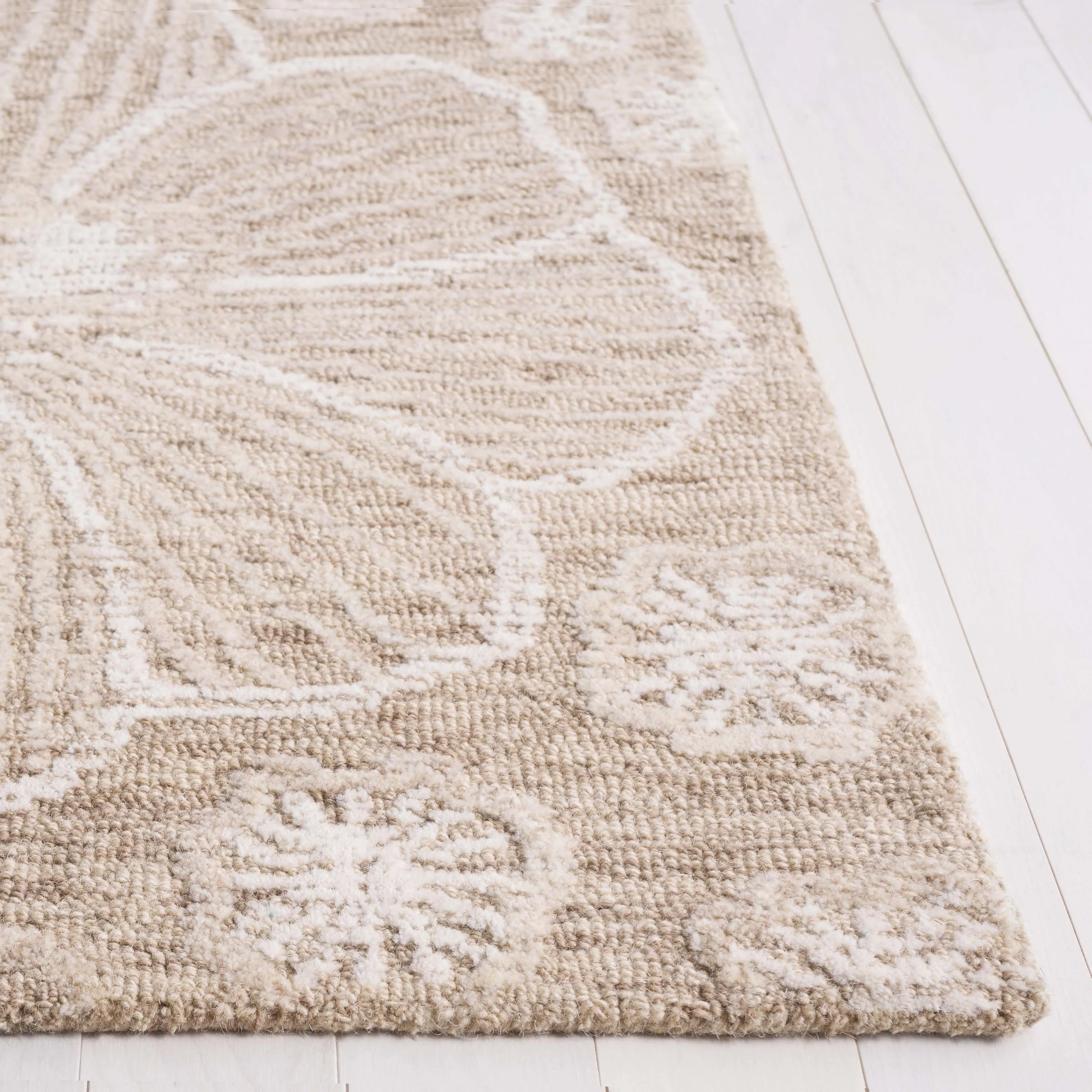SAFAVIEH Handmade Jardin Altje Country Wool Rug