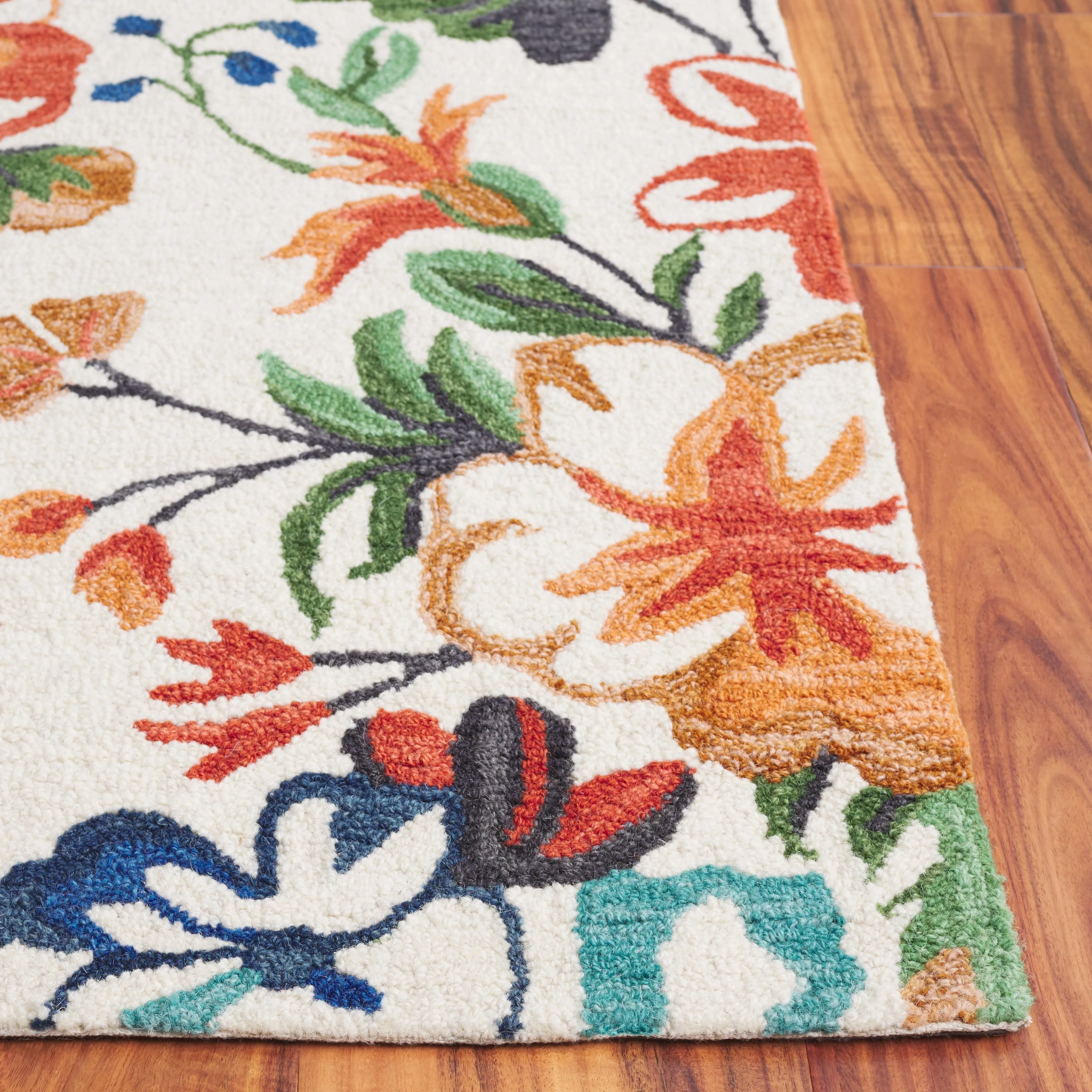SAFAVIEH Handmade Jardin Engeline Country Wool Rug