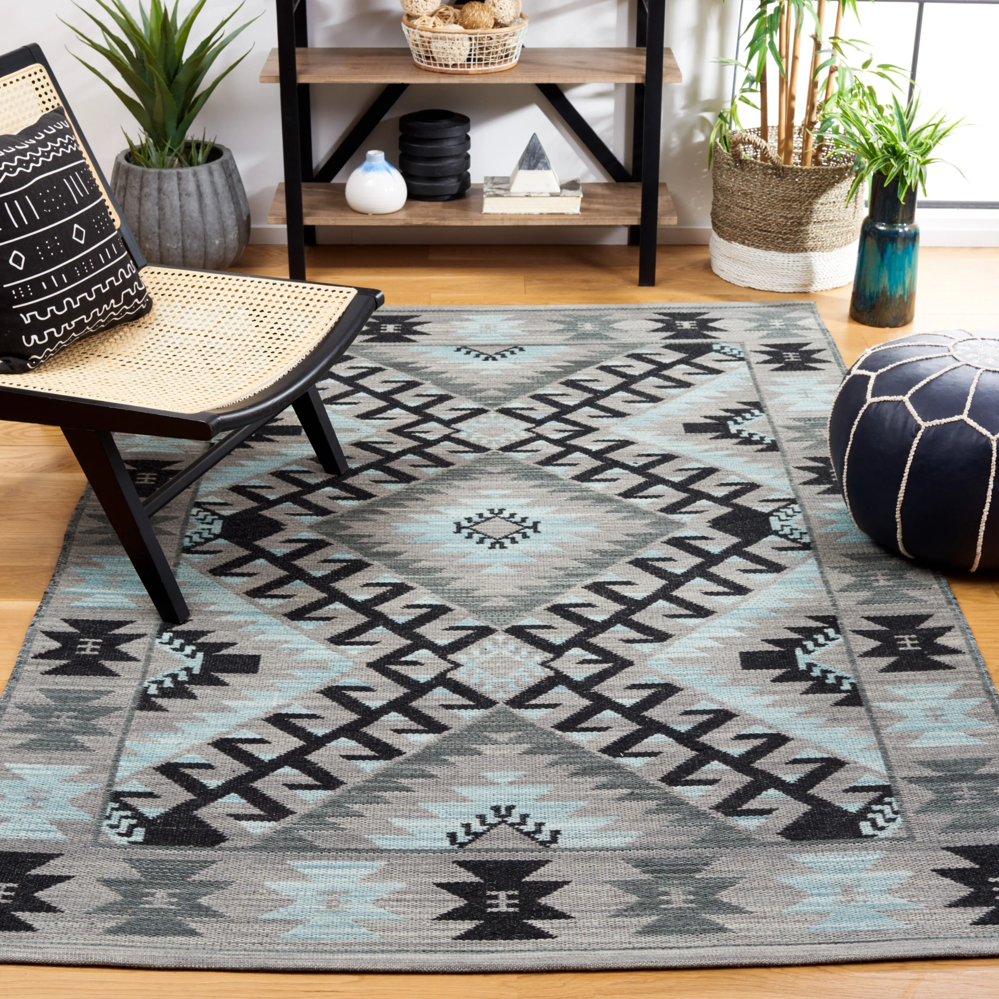 SAFAVIEH Handmade Kilim Reinalda Southwestern Wool Rug