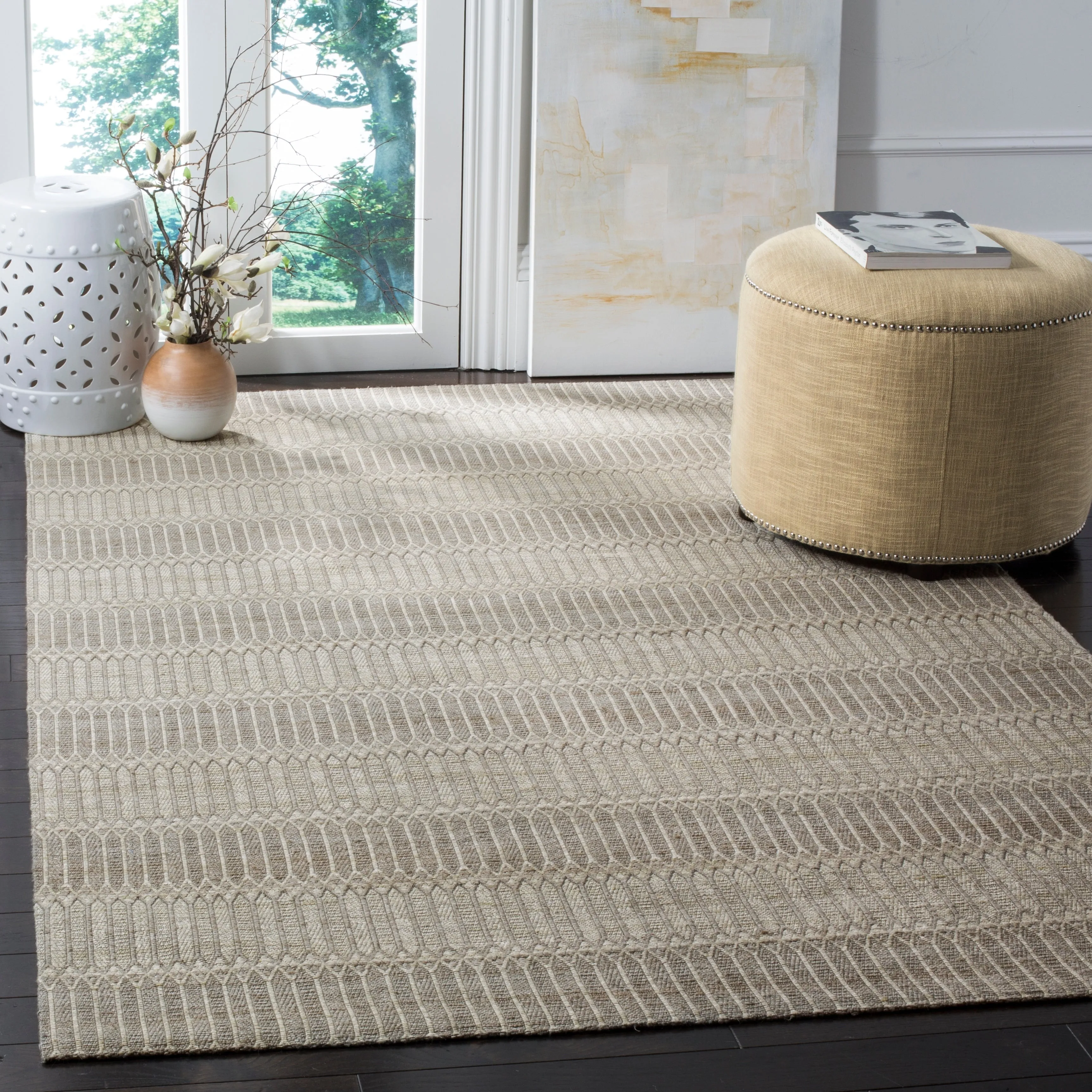 SAFAVIEH Handmade Marbella oranna Modern Viscose Rug