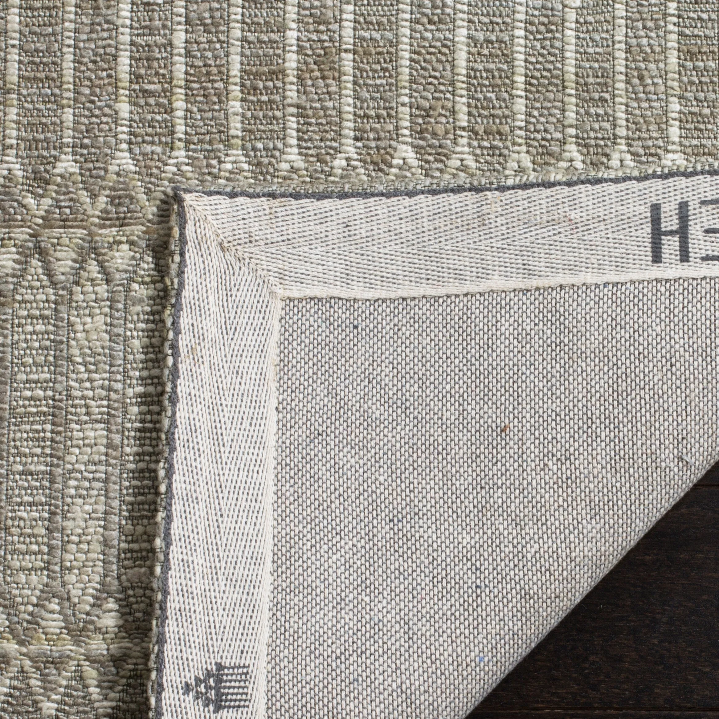 SAFAVIEH Handmade Marbella oranna Modern Viscose Rug