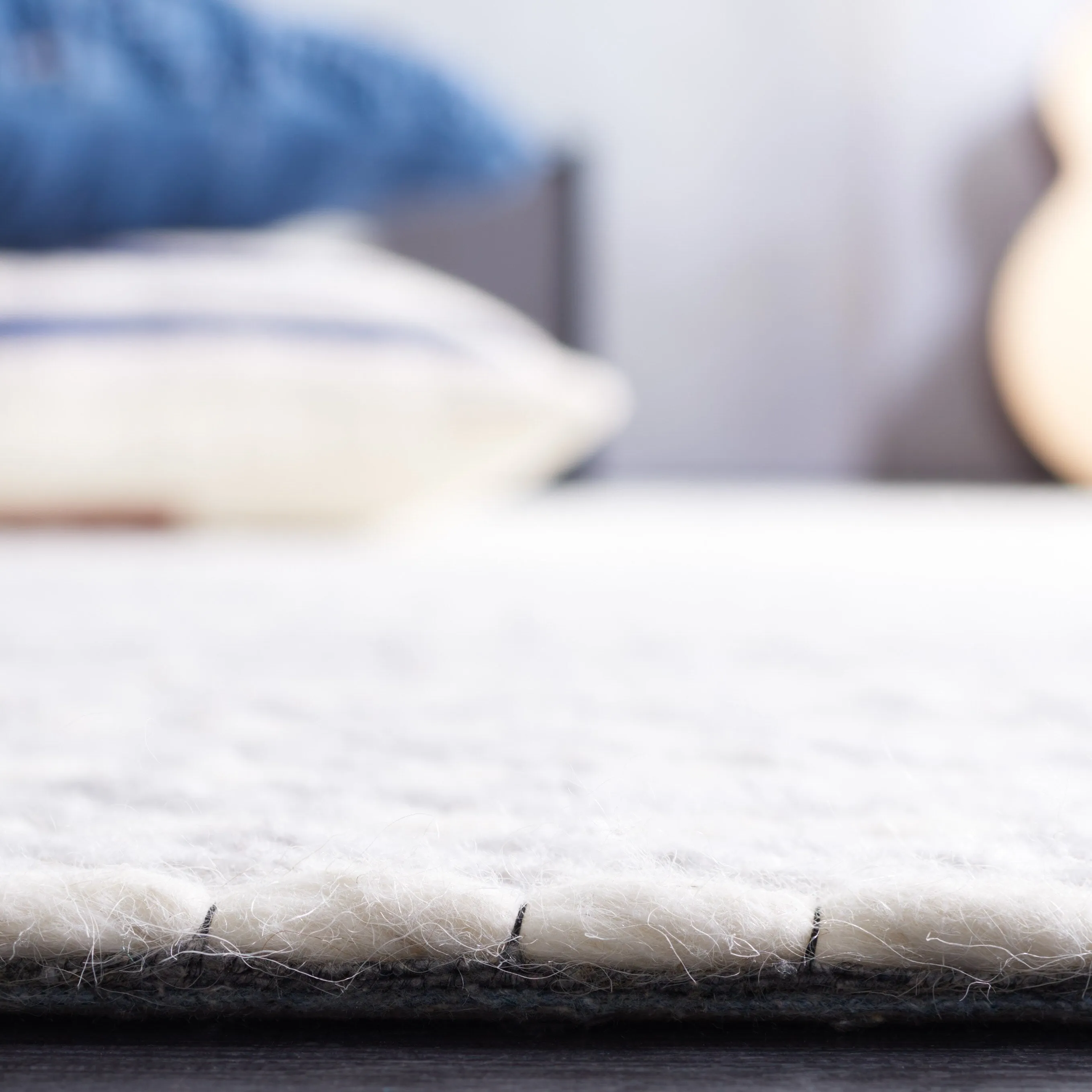 SAFAVIEH Handmade Marbella Sabire Modern Wool Rug