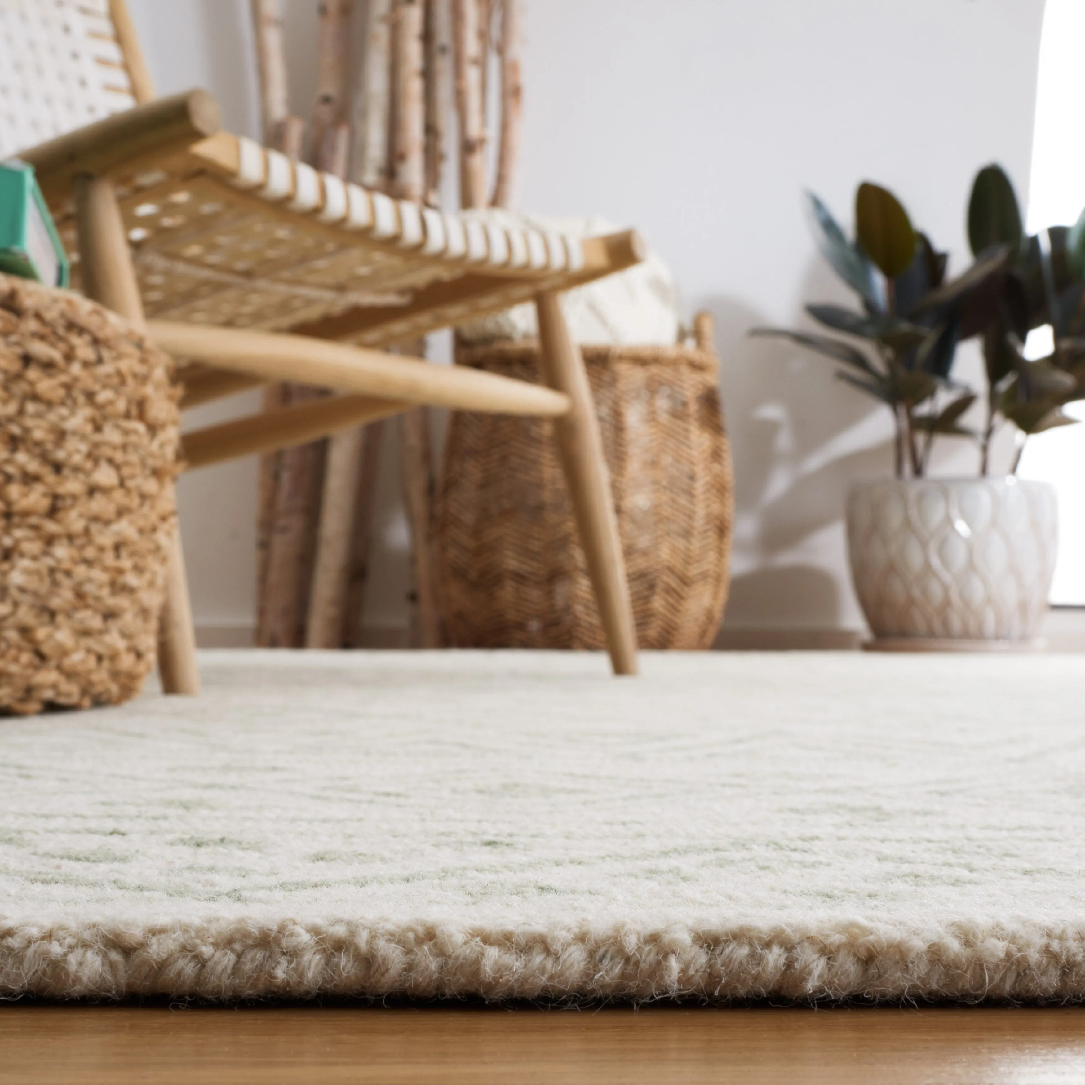 SAFAVIEH Handmade Metro Heloise Moroccan Boho Wool Rug