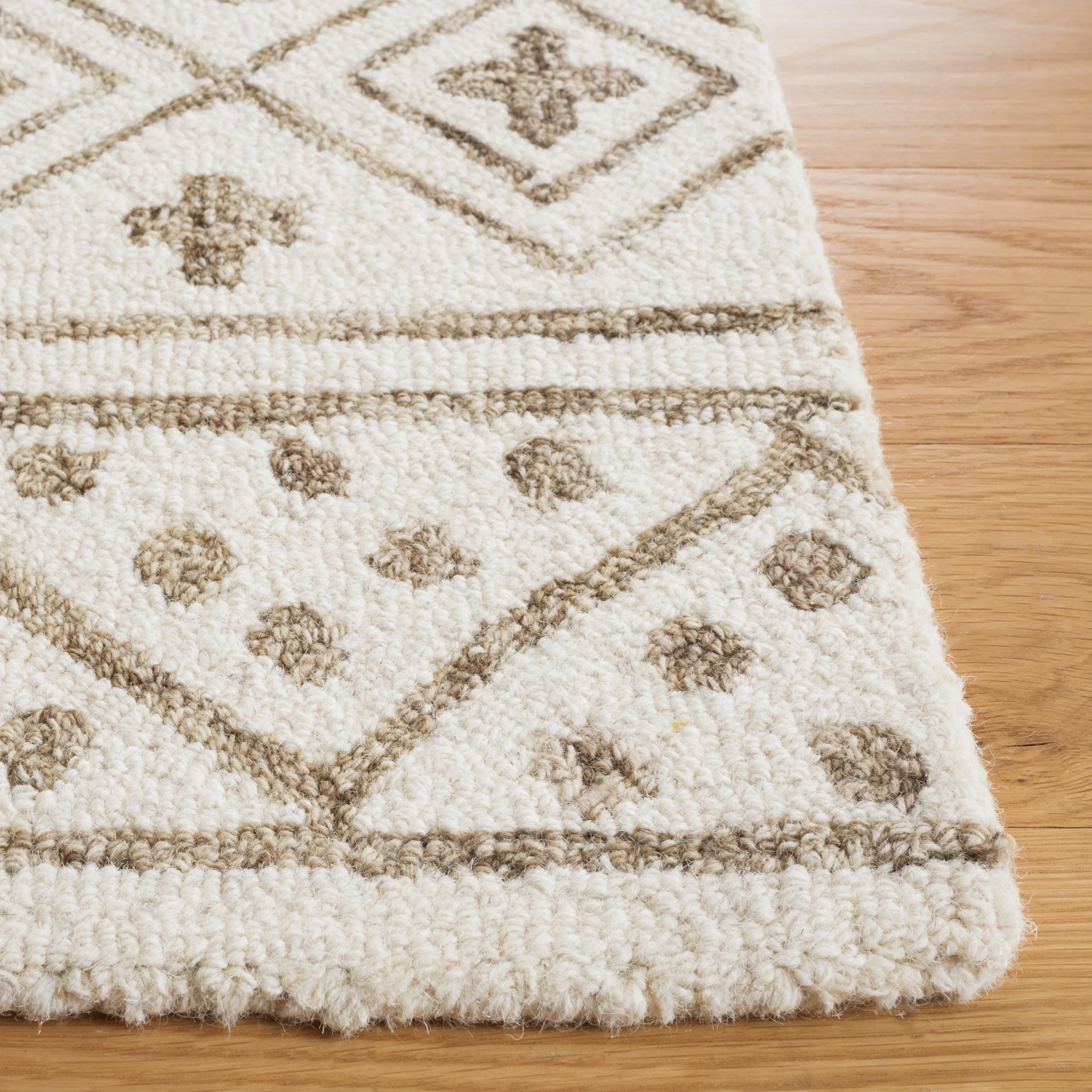 SAFAVIEH Handmade Metro Heloise Moroccan Boho Wool Rug