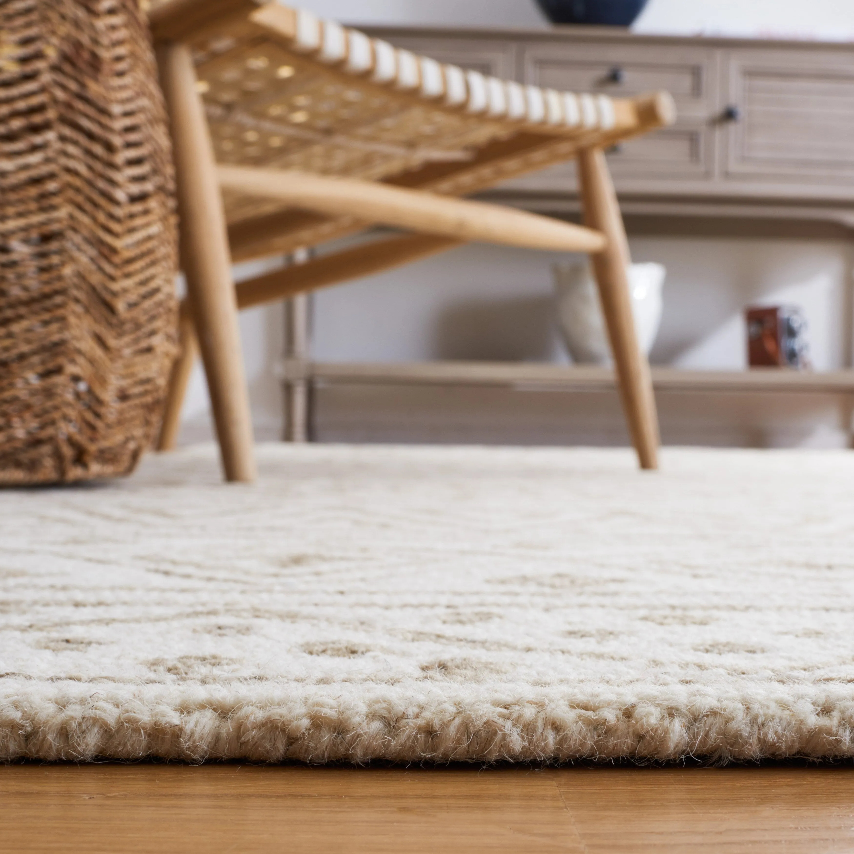 SAFAVIEH Handmade Metro Heloise Moroccan Boho Wool Rug