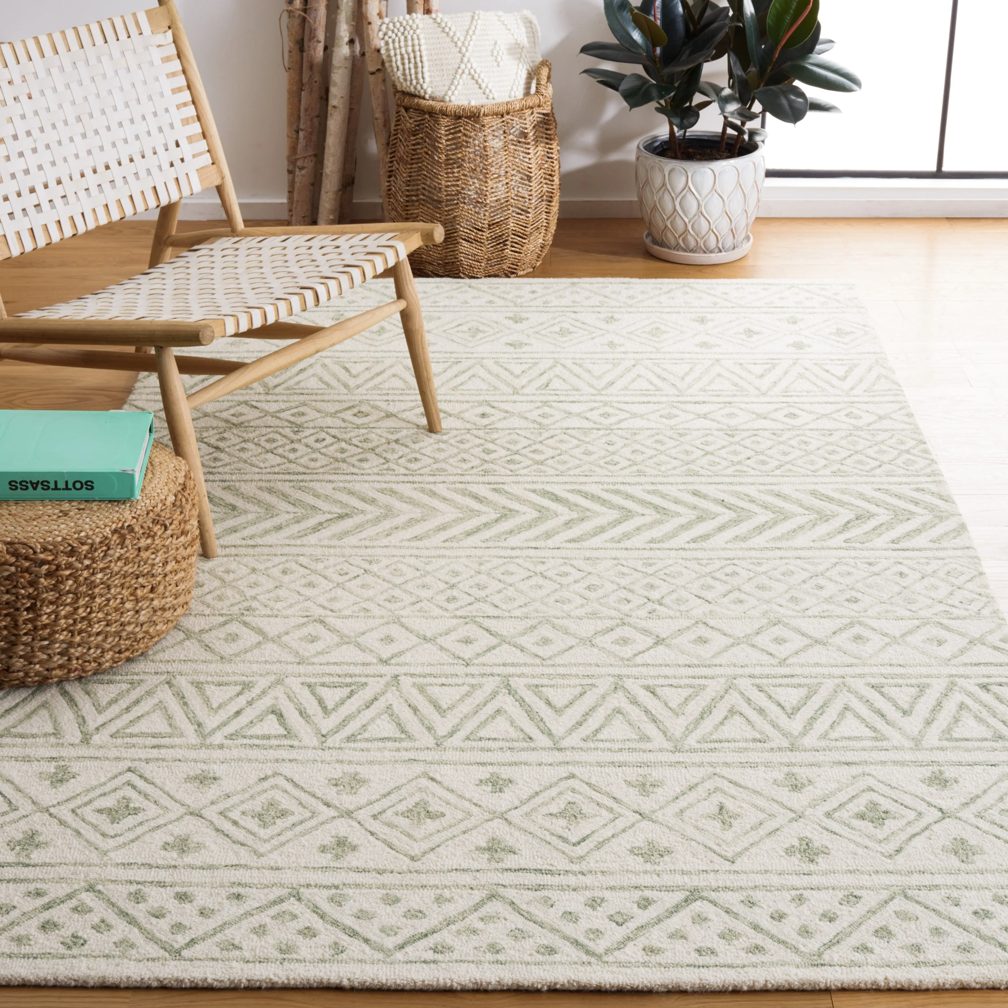 SAFAVIEH Handmade Metro Heloise Moroccan Boho Wool Rug