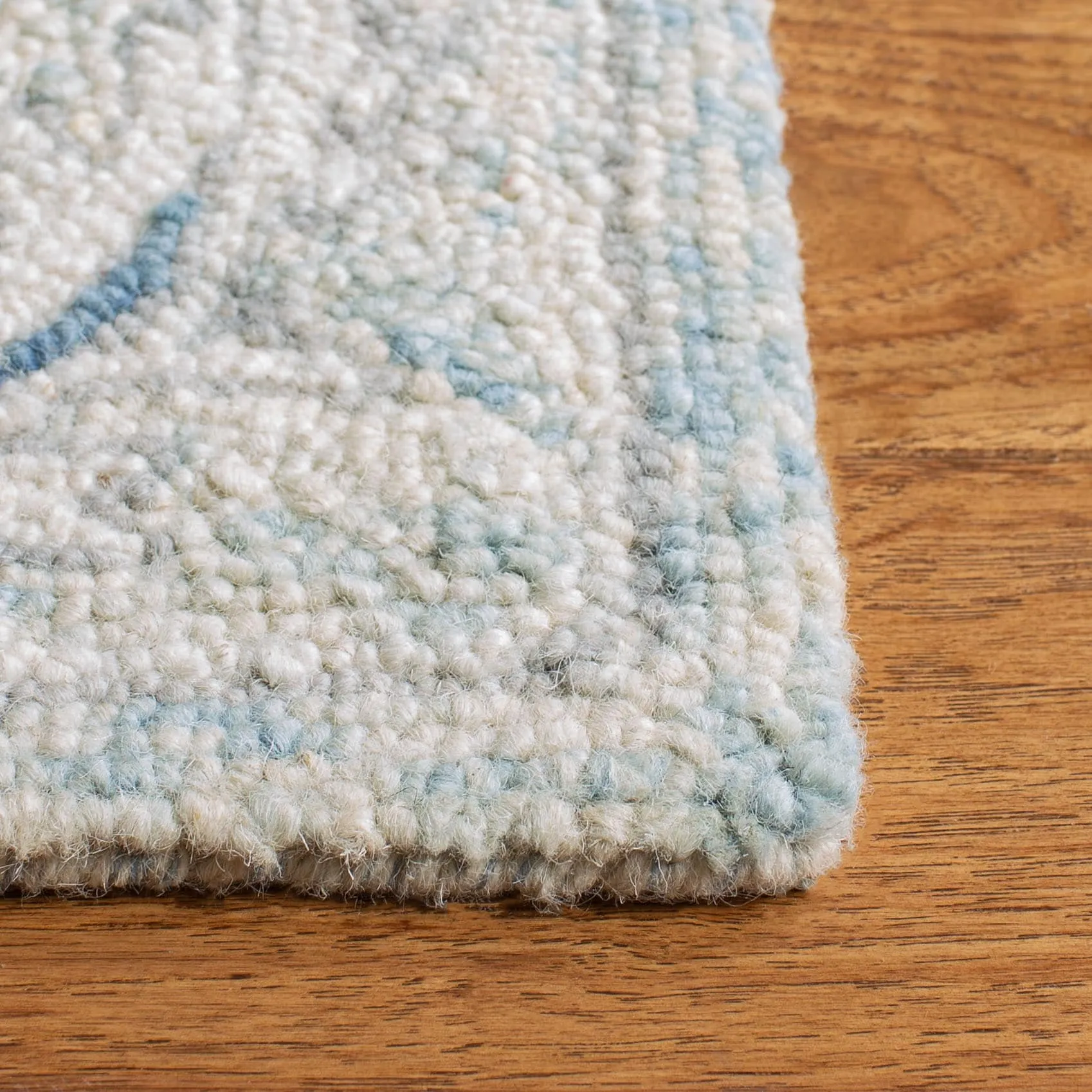SAFAVIEH Handmade Micro-Loop Utta Wool Rug