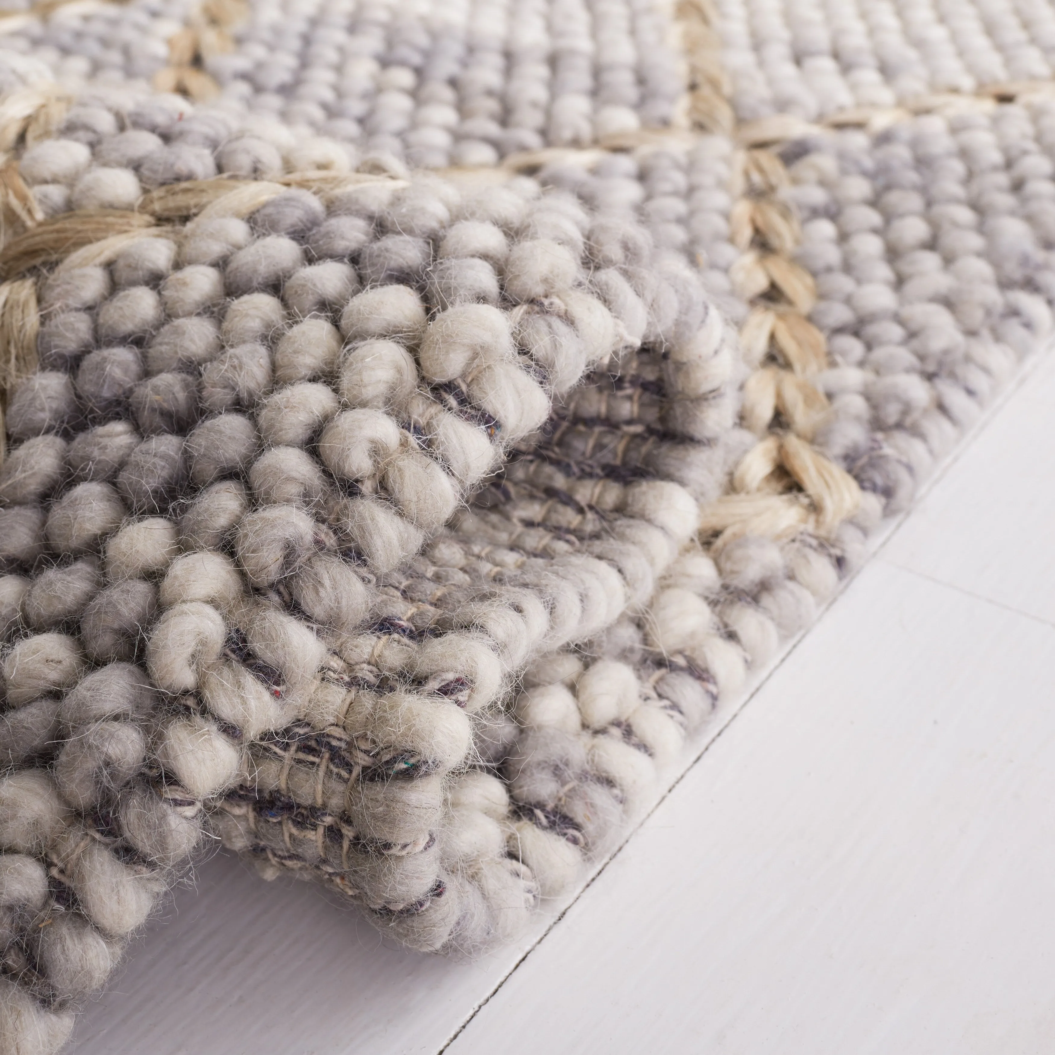 SAFAVIEH Handmade Natura Aliene Trellis Wool Rug