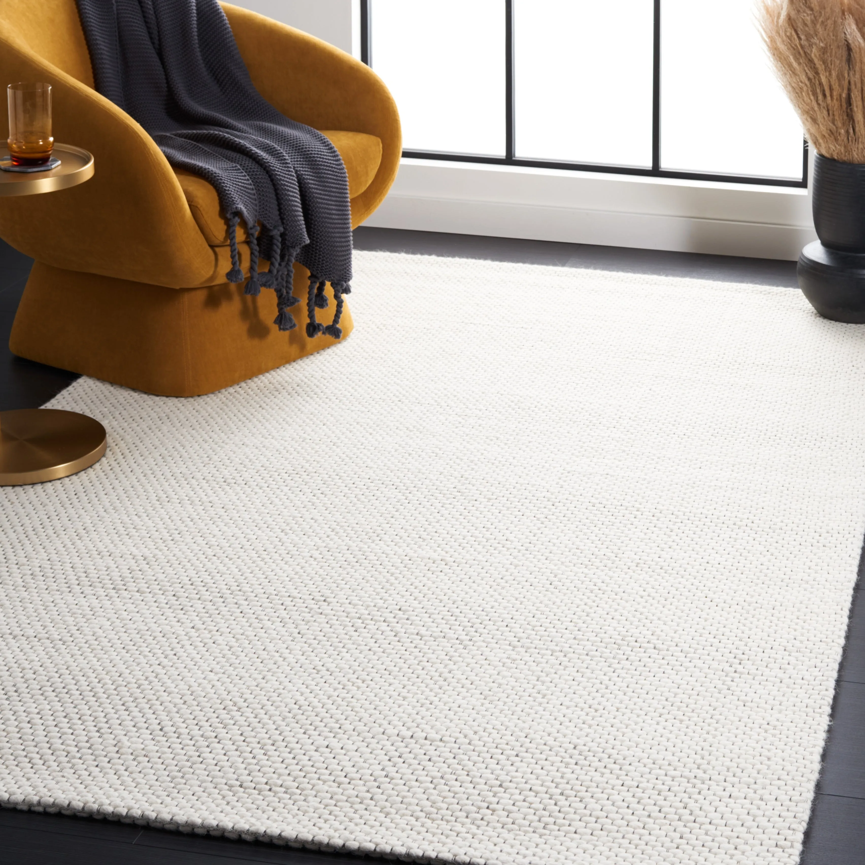 SAFAVIEH Handmade Natura Gerrita Wool Area Rug