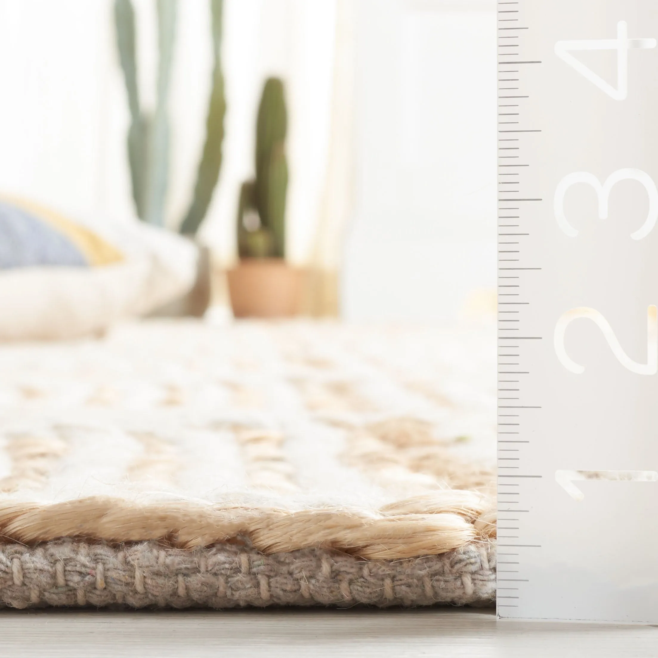 SAFAVIEH Handmade Natural Fiber Bethzy Farmhouse Jute & Wool
