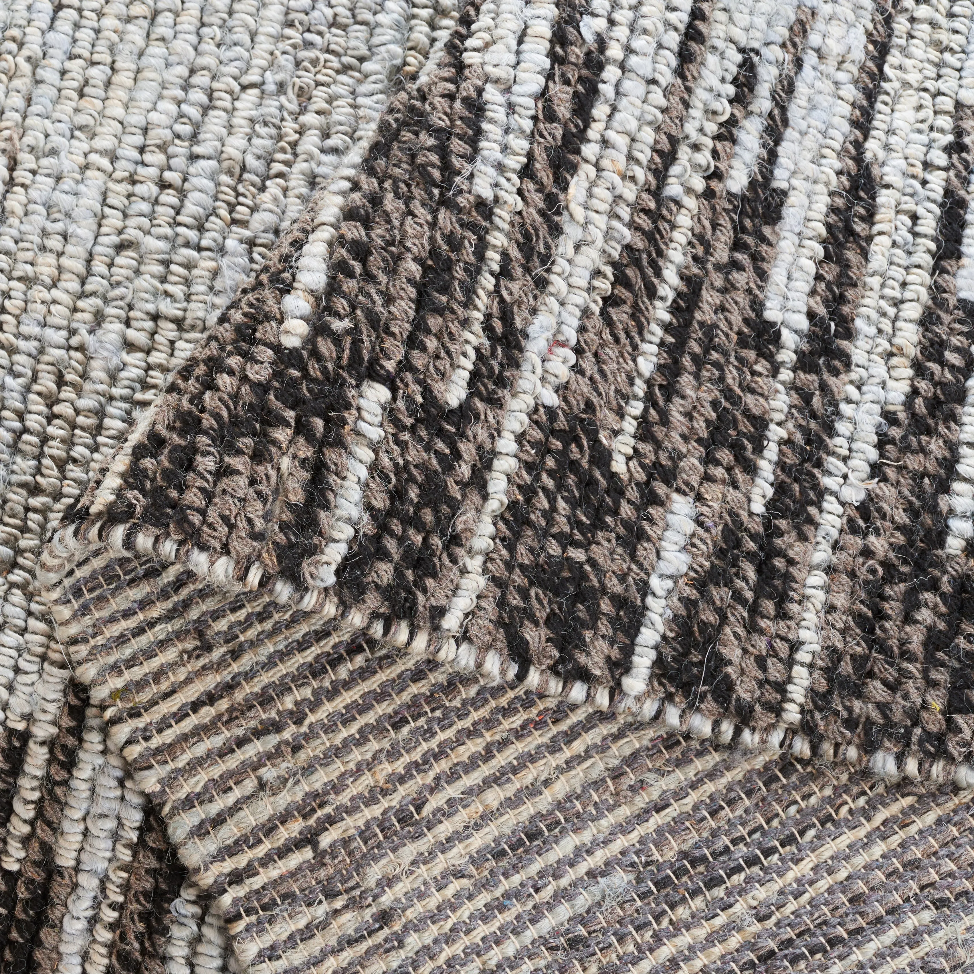 SAFAVIEH Handmade Natural Fiber Eliette Boho Jute & Wool