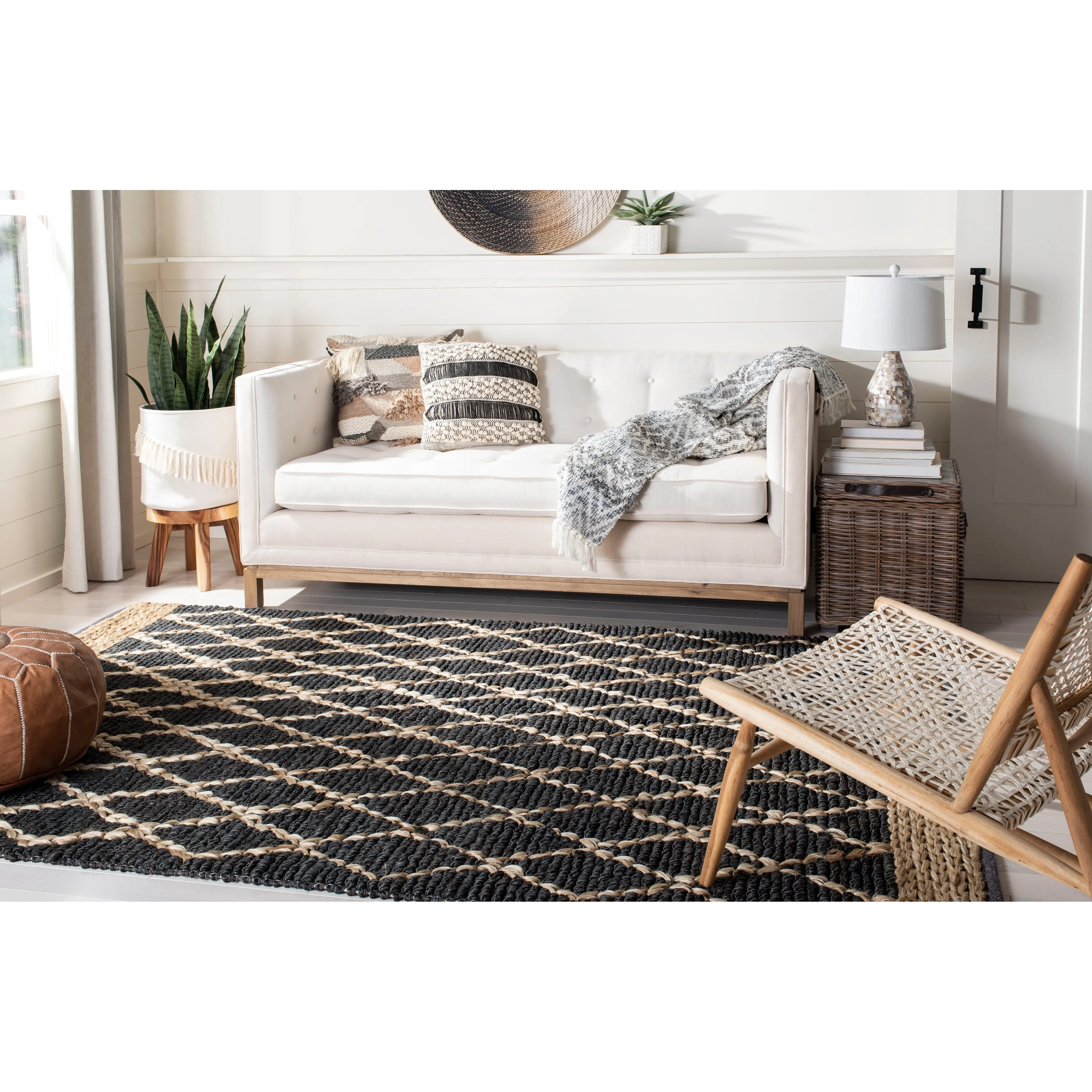 SAFAVIEH Handmade Natural Fiber Foolke Casual Jute Trellis Rug