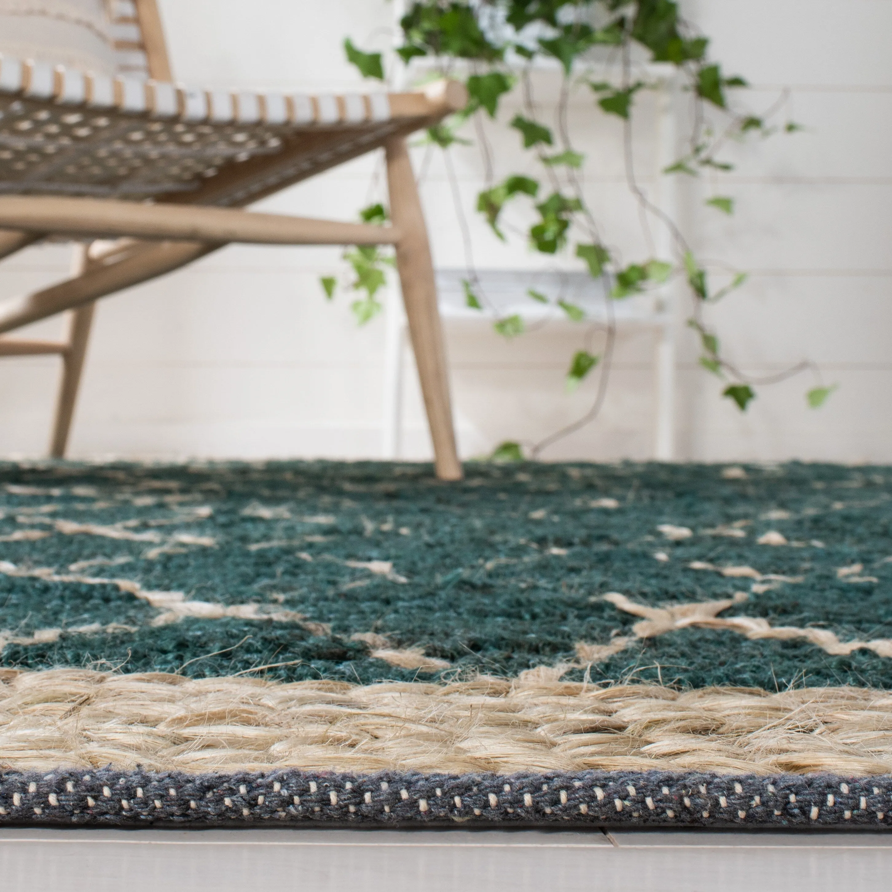 SAFAVIEH Handmade Natural Fiber Foolke Casual Jute Trellis Rug