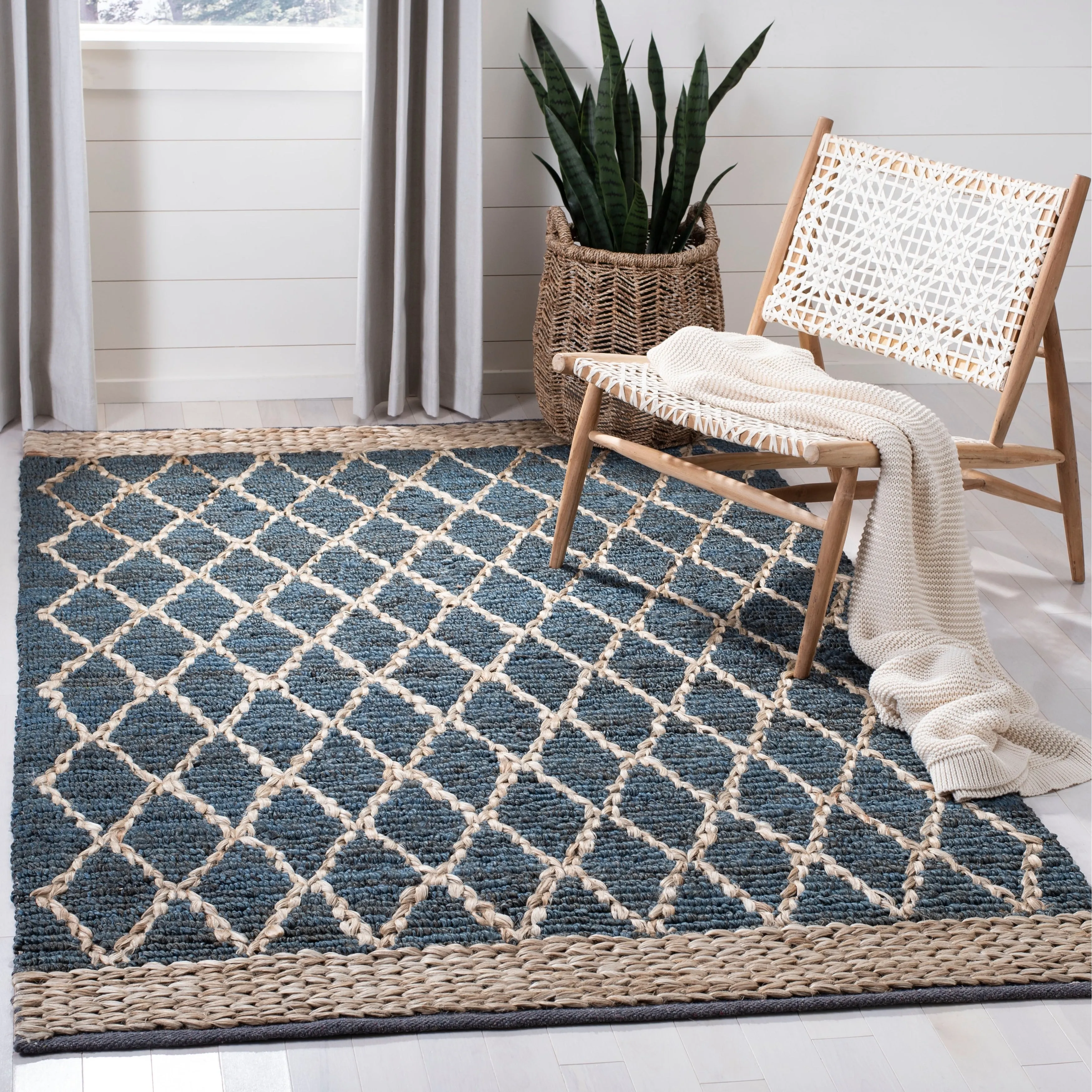 SAFAVIEH Handmade Natural Fiber Foolke Casual Jute Trellis Rug