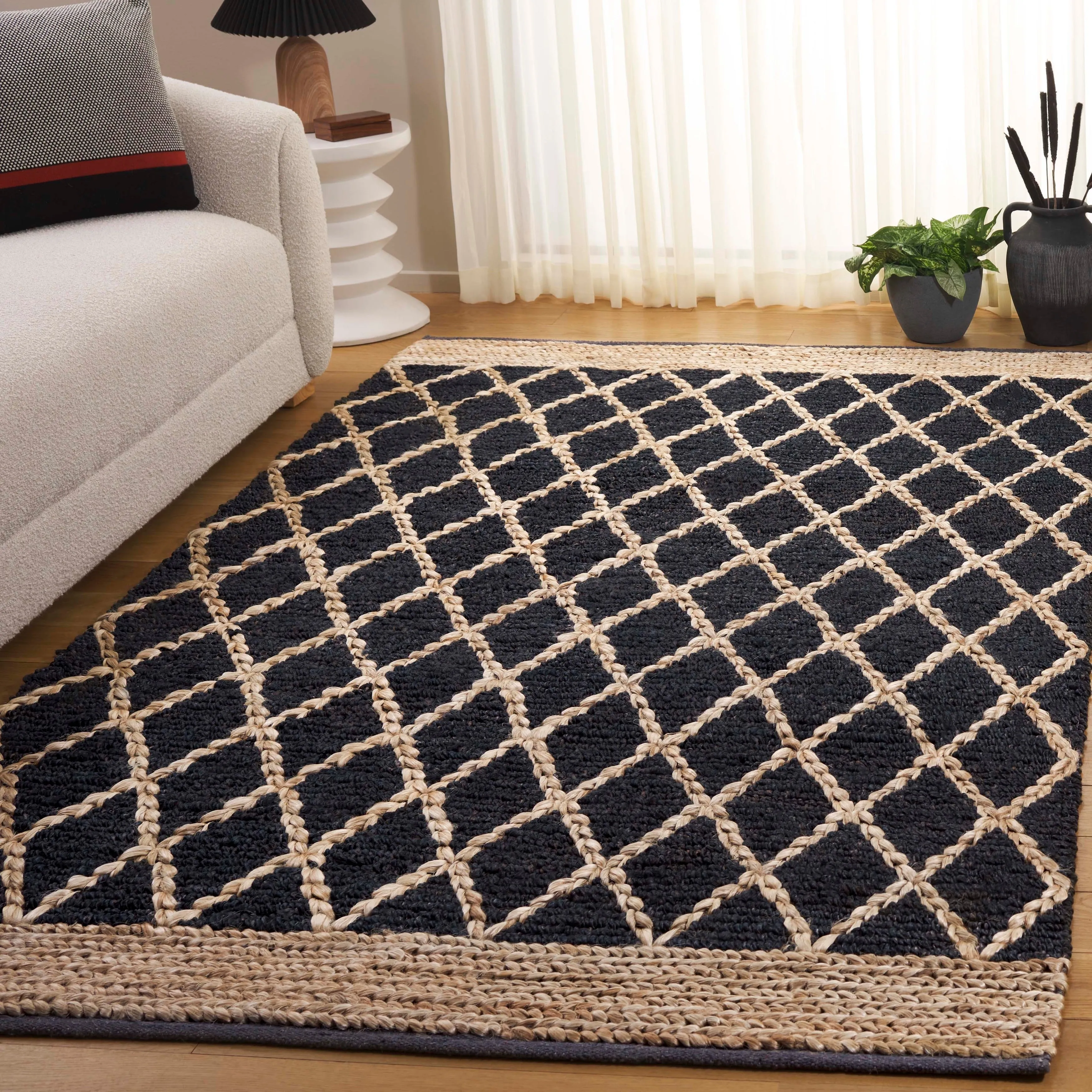 SAFAVIEH Handmade Natural Fiber Foolke Casual Jute Trellis Rug
