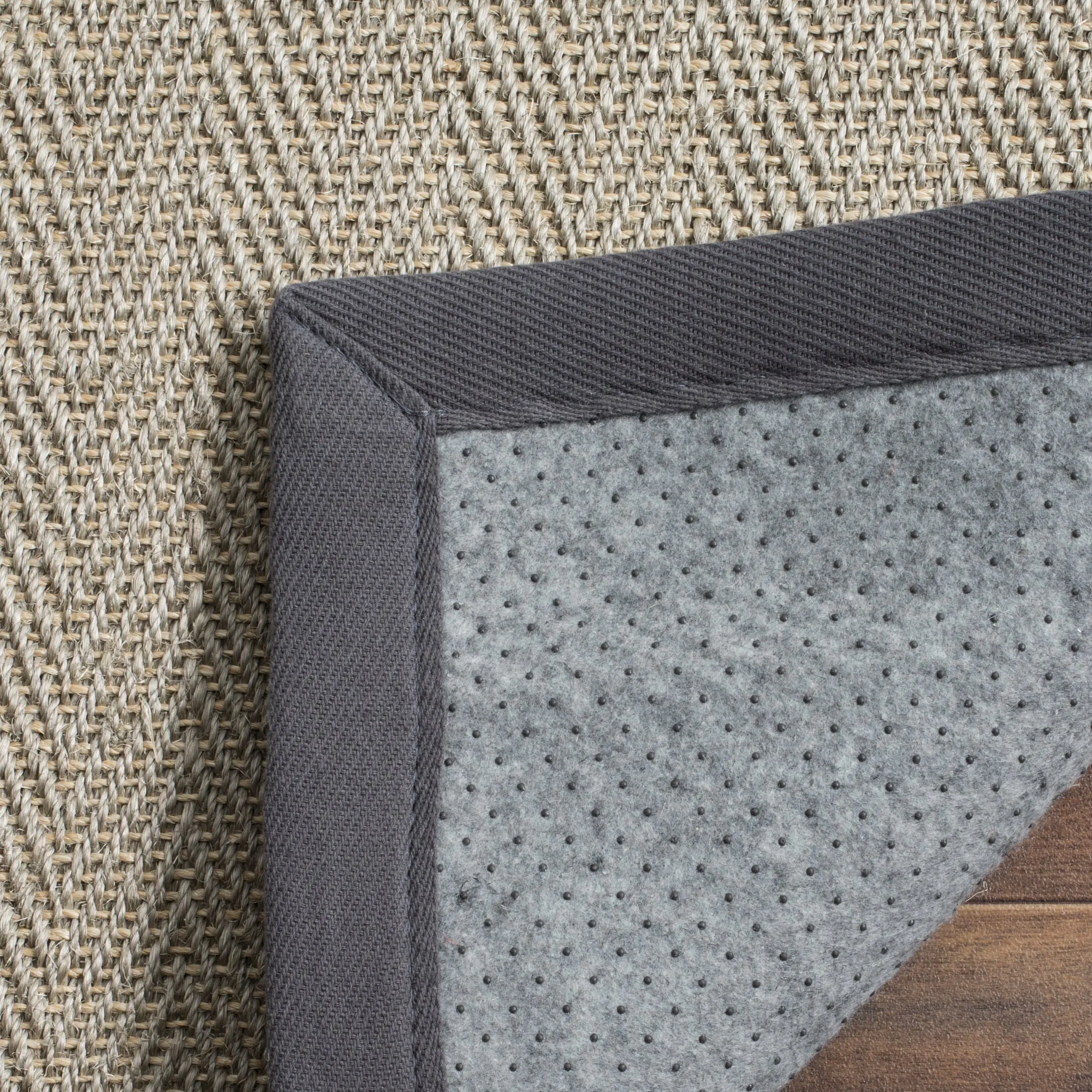 SAFAVIEH Handmade Natural Fiber Hildeburg Border Sisal Rug