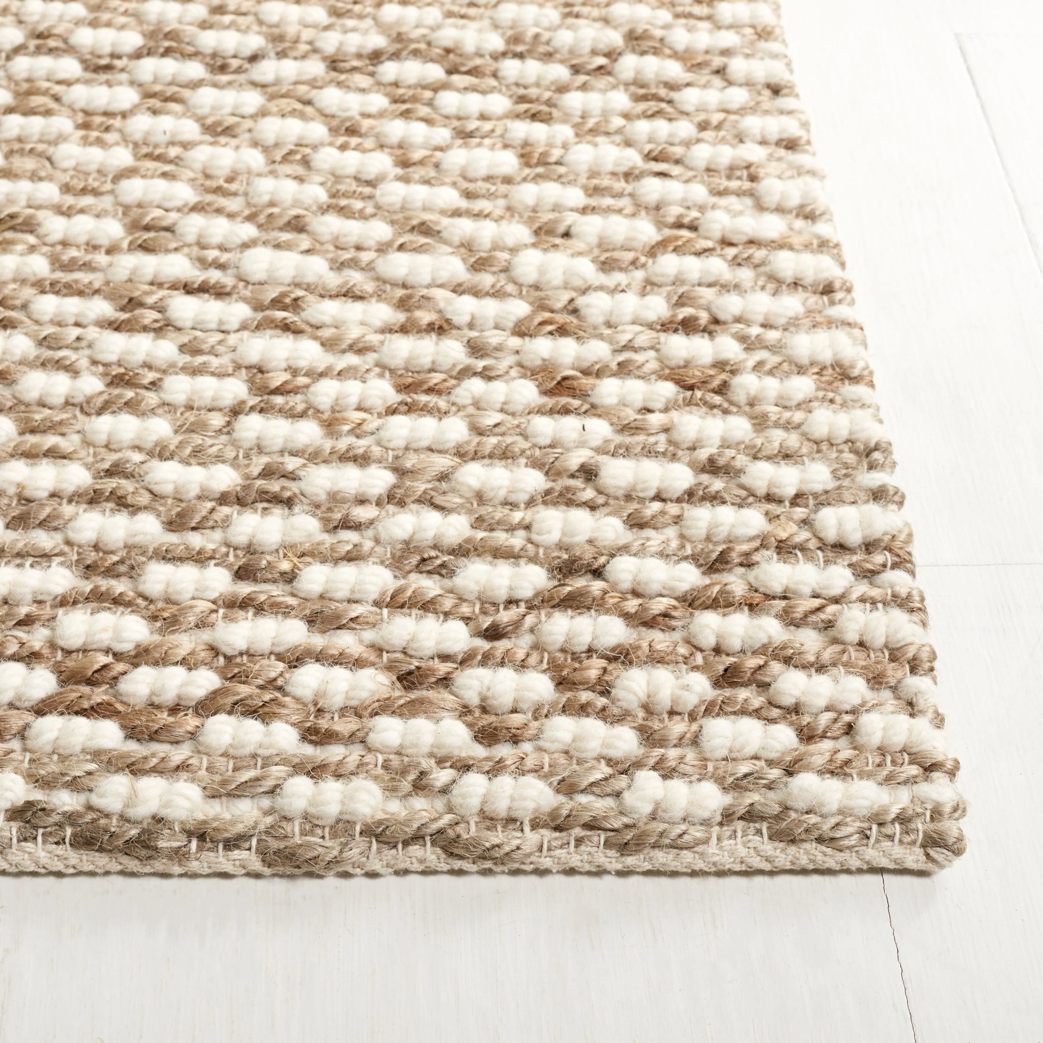 SAFAVIEH Handmade Natural Fiber Jayleen Farmhouse Jute Rug