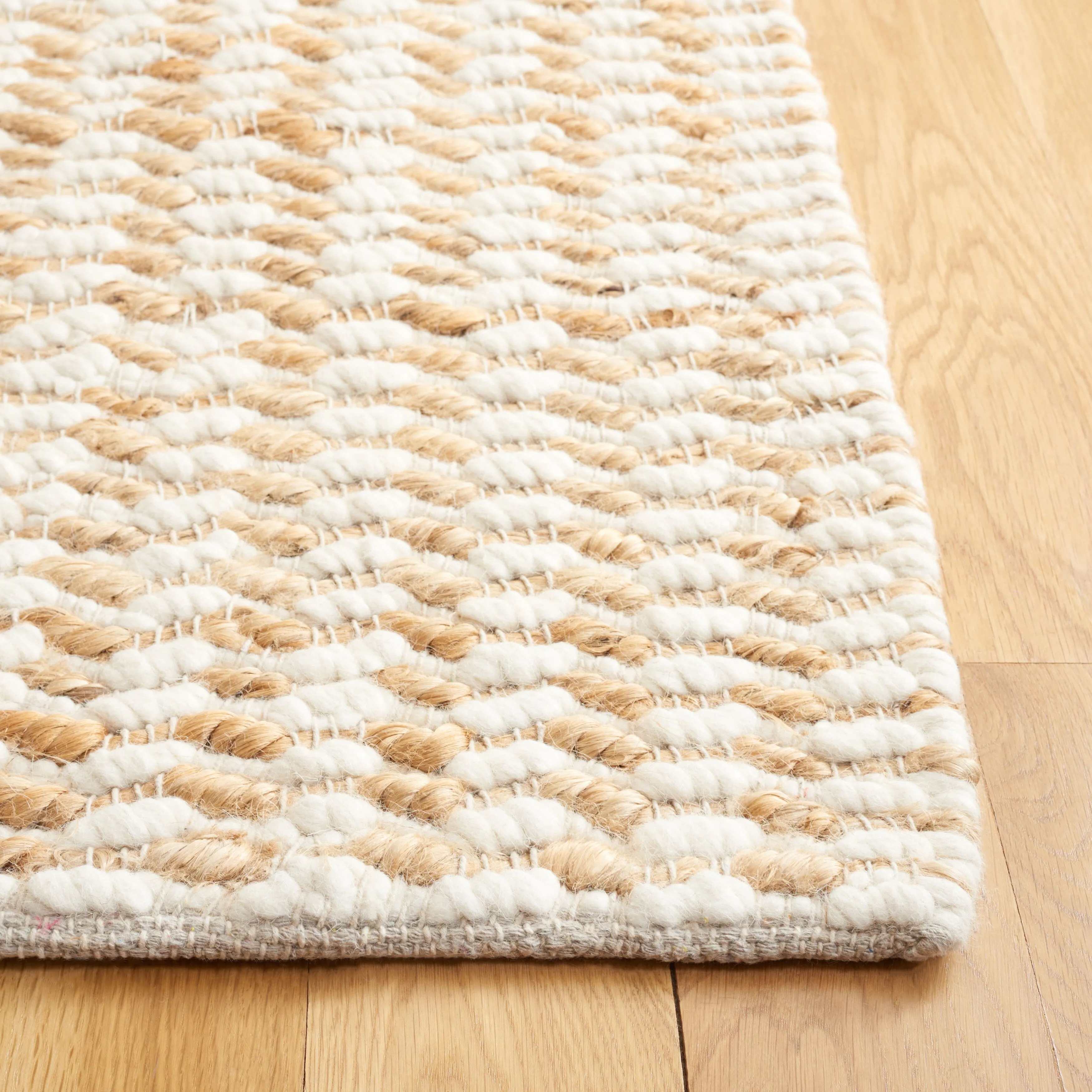 SAFAVIEH Handmade Natural Fiber Joselin Farmhouse Jute & Wool