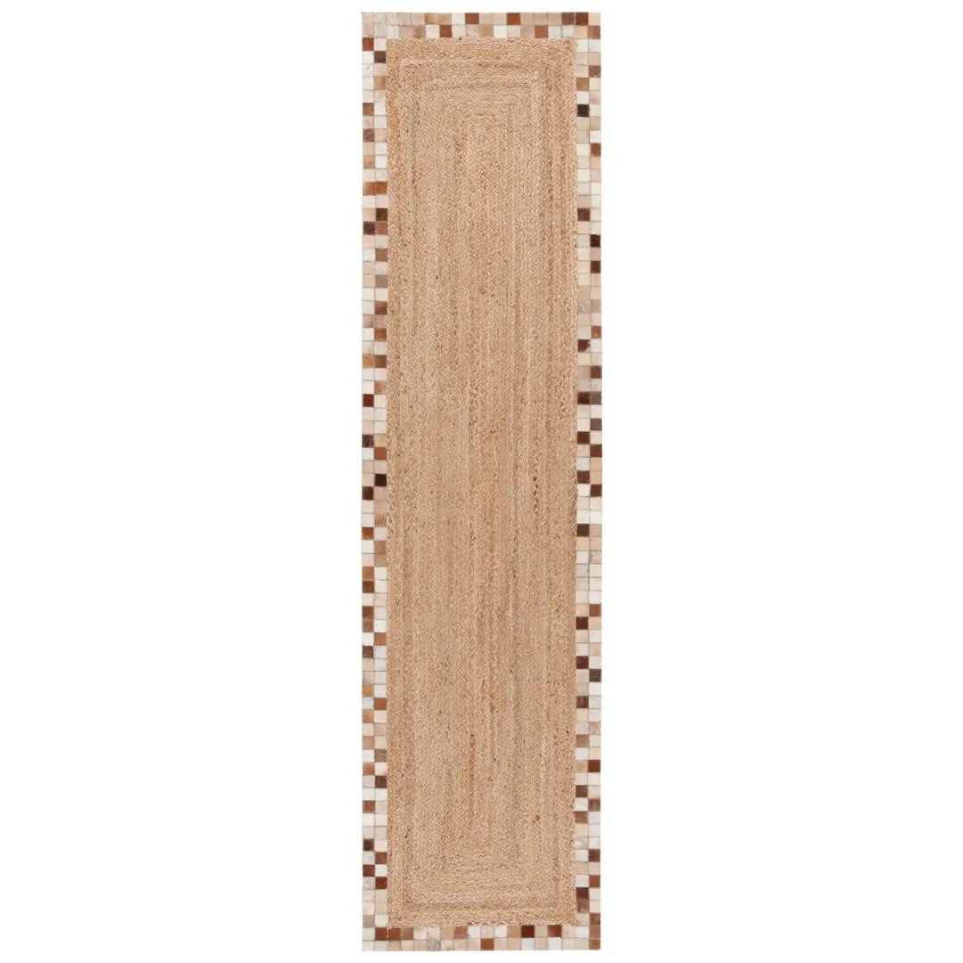 SAFAVIEH Handmade Natural Fiber Maleah Farmhouse Cowhide Leather Rug