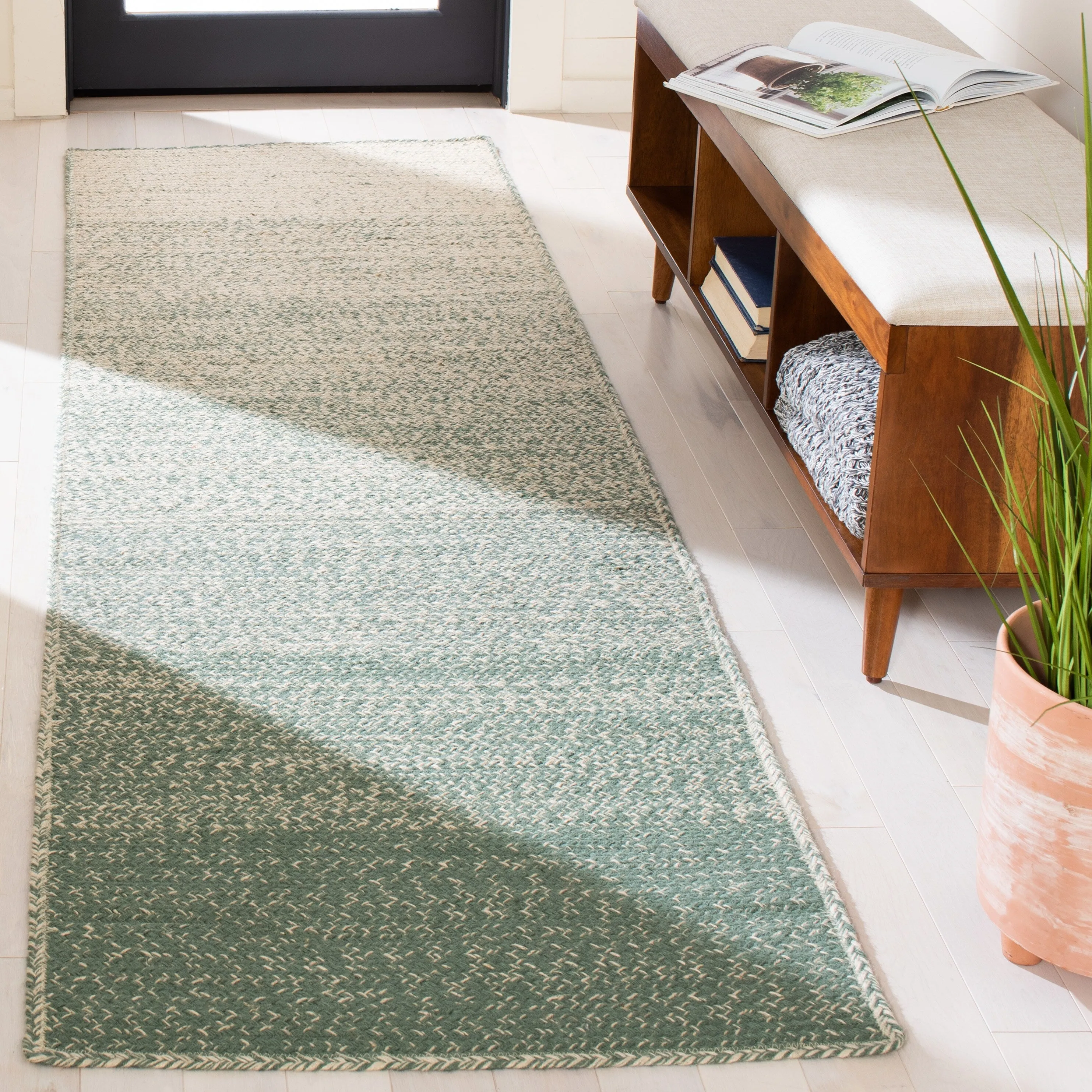 SAFAVIEH Handmade Natural Fiber Sambula Ombre Jute Rug