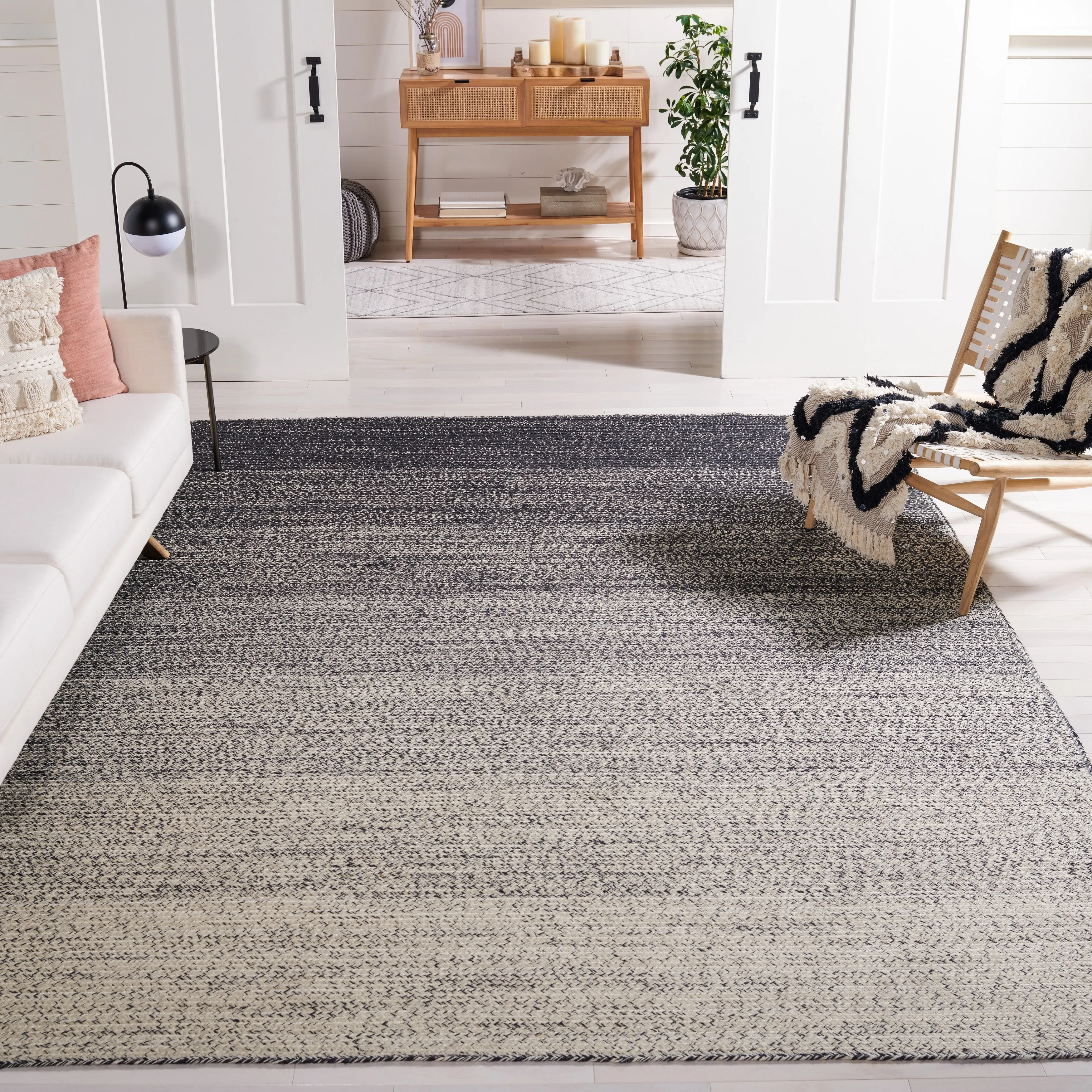 SAFAVIEH Handmade Natural Fiber Sambula Ombre Jute Rug