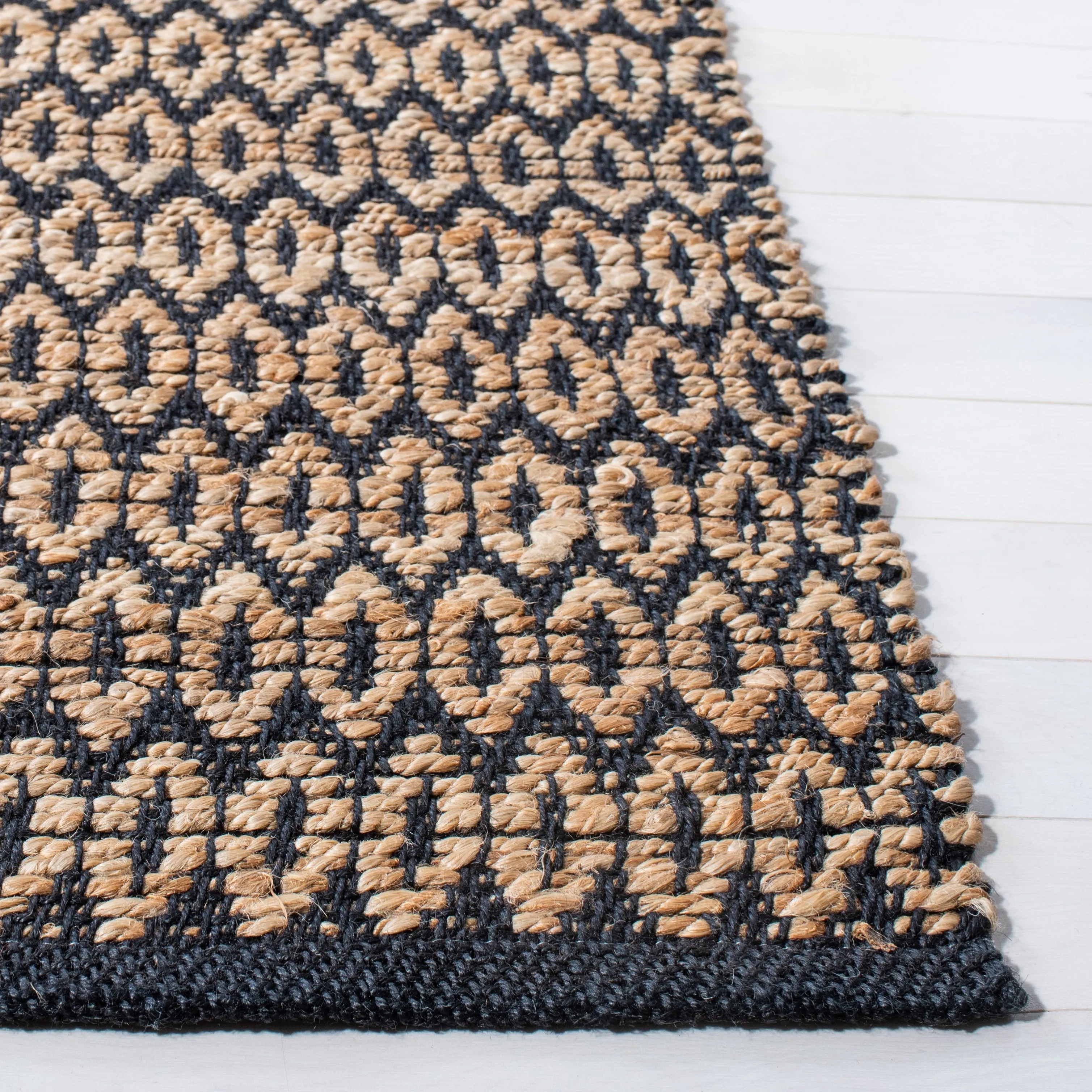 SAFAVIEH Handmade Natural Fiber Unnur Rug