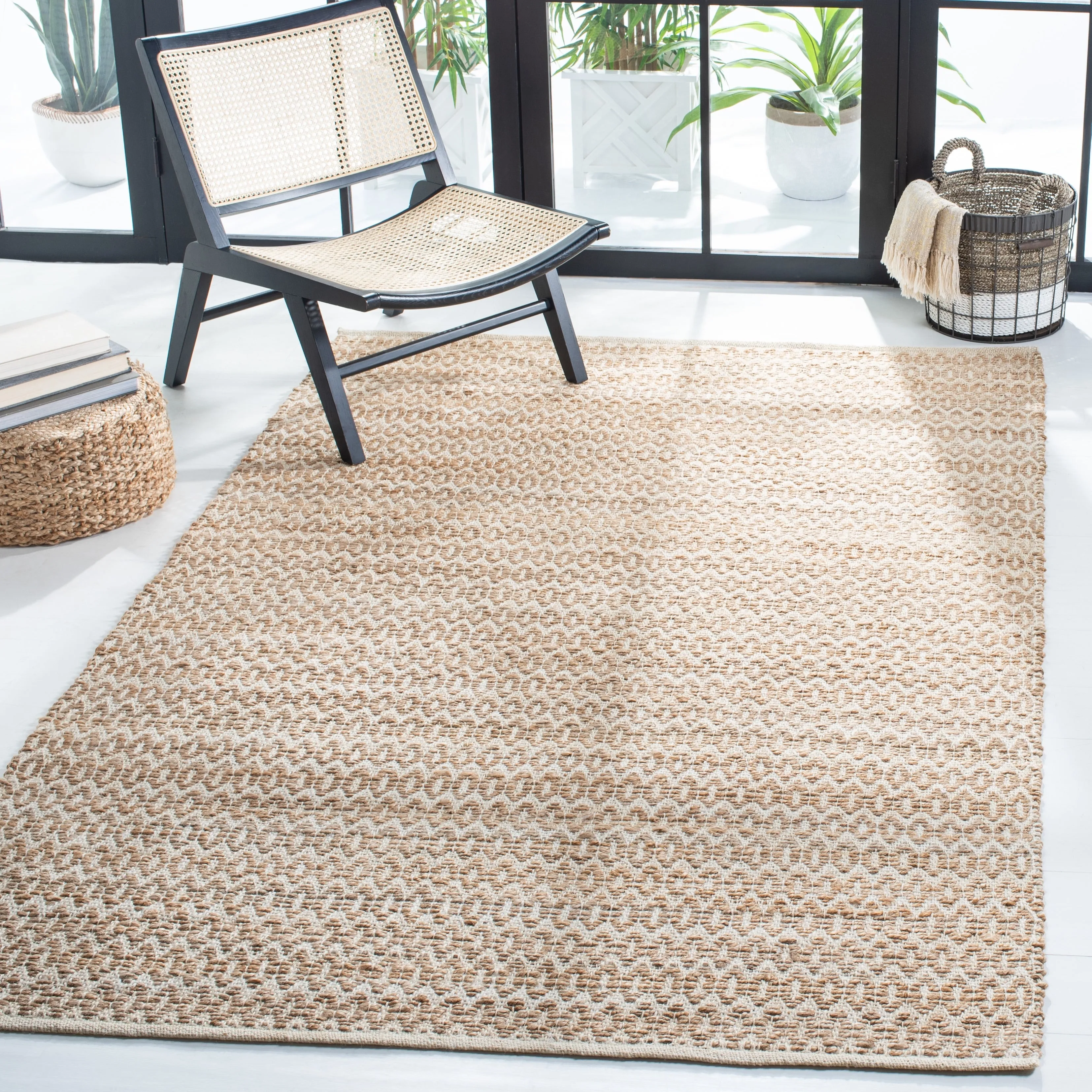 SAFAVIEH Handmade Natural Fiber Unnur Rug