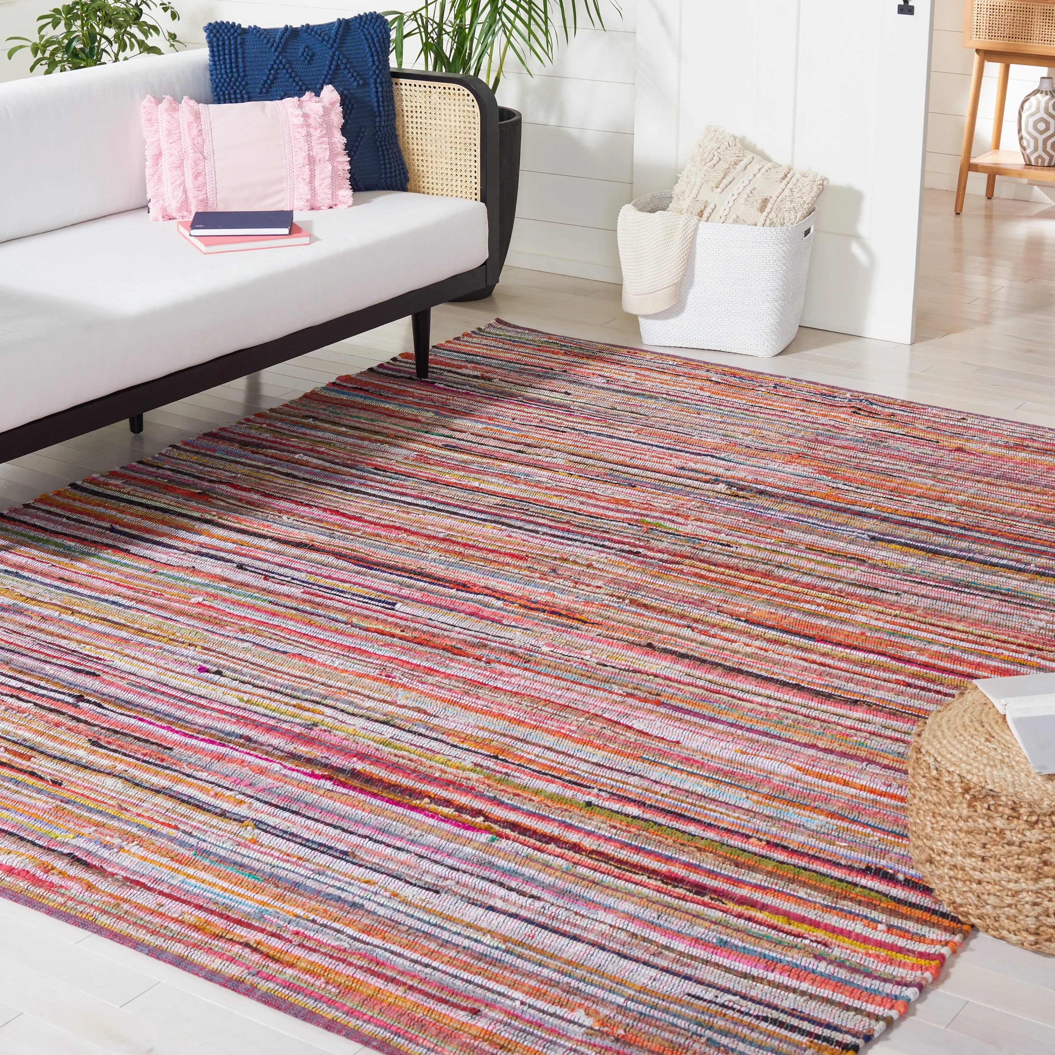 SAFAVIEH. Handmade Rag Rug Izabella Stripe Cotton Rug