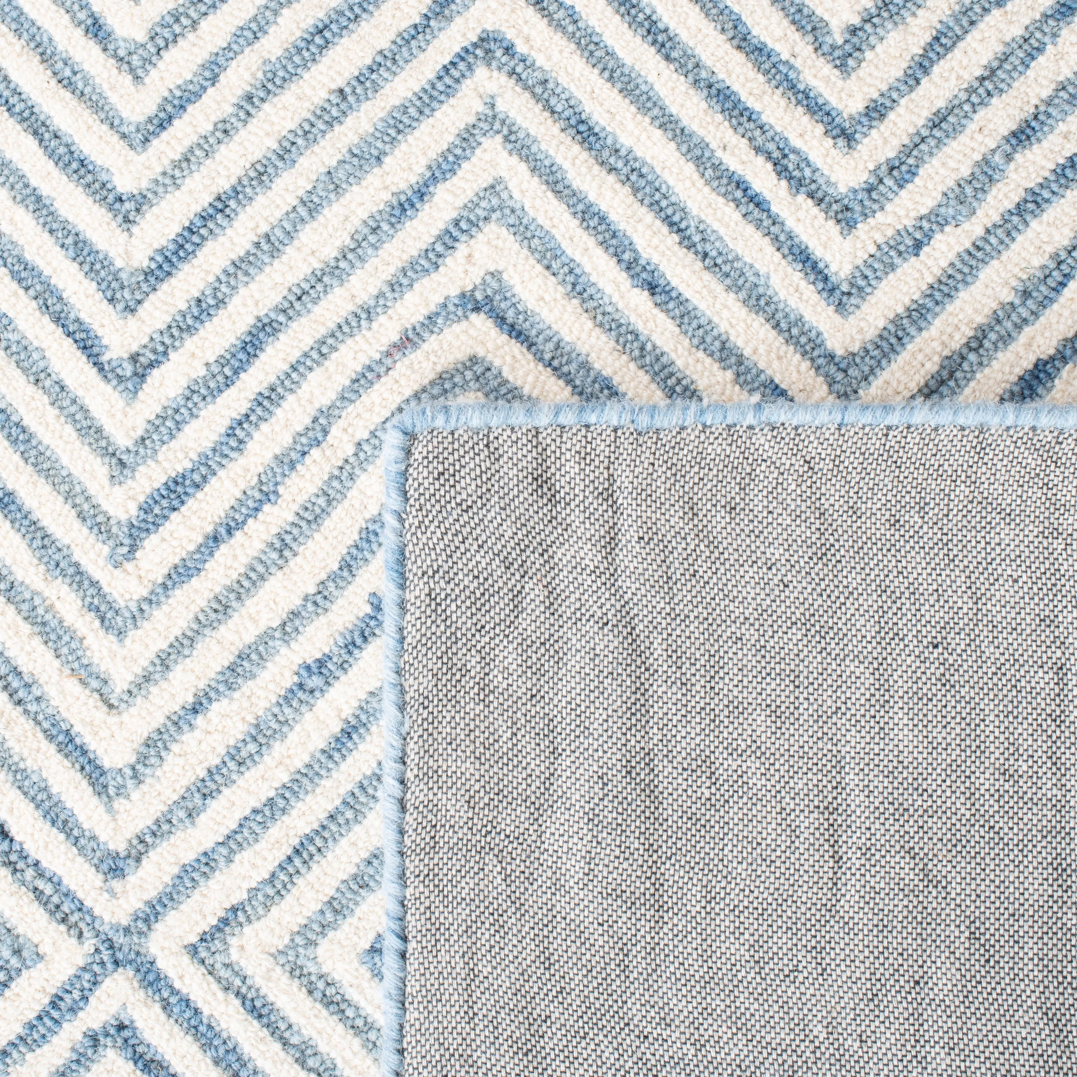 SAFAVIEH Handmade Roslyn Simka Wool Rug