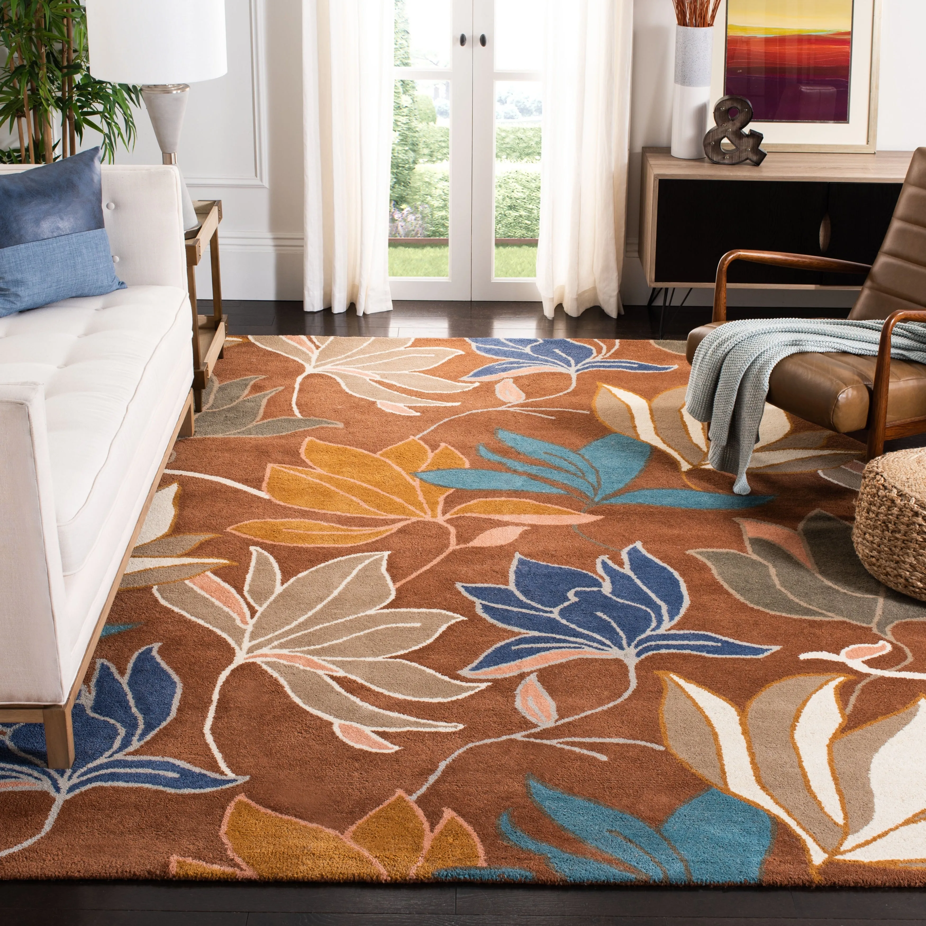 SAFAVIEH Handmade Soho Siobhan Floral N.Z. Wool Rug