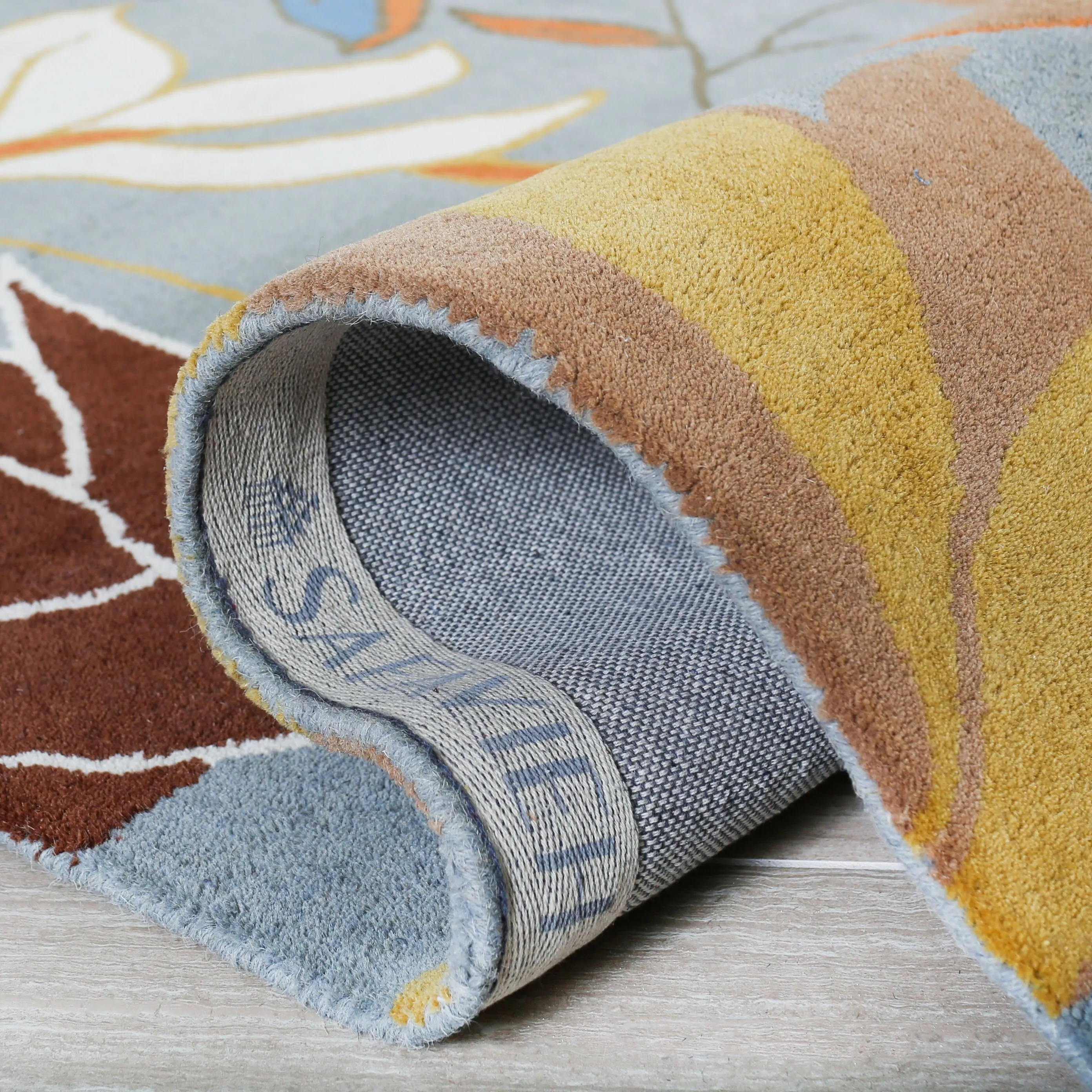 SAFAVIEH Handmade Soho Siobhan Floral N.Z. Wool Rug