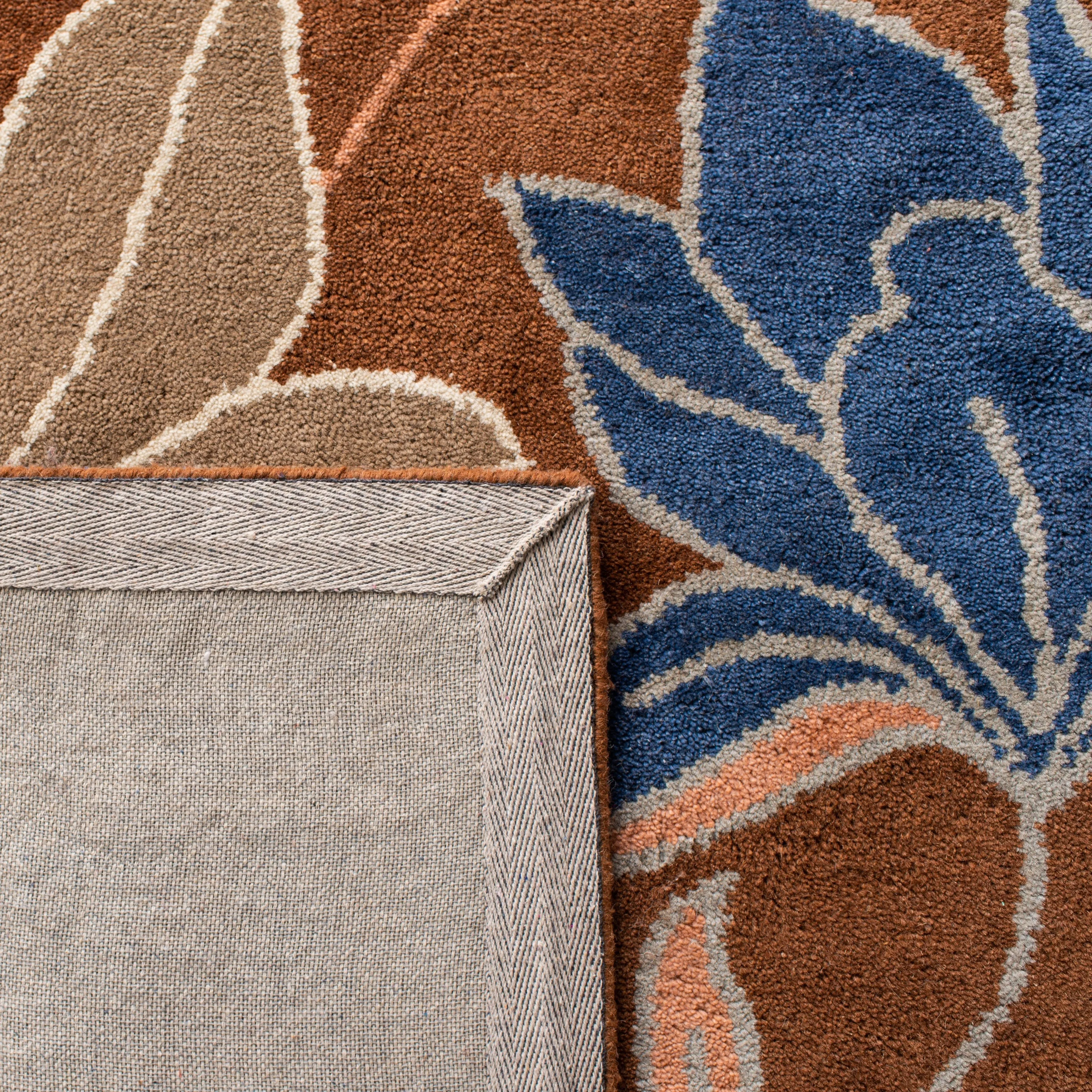 SAFAVIEH Handmade Soho Siobhan Floral N.Z. Wool Rug