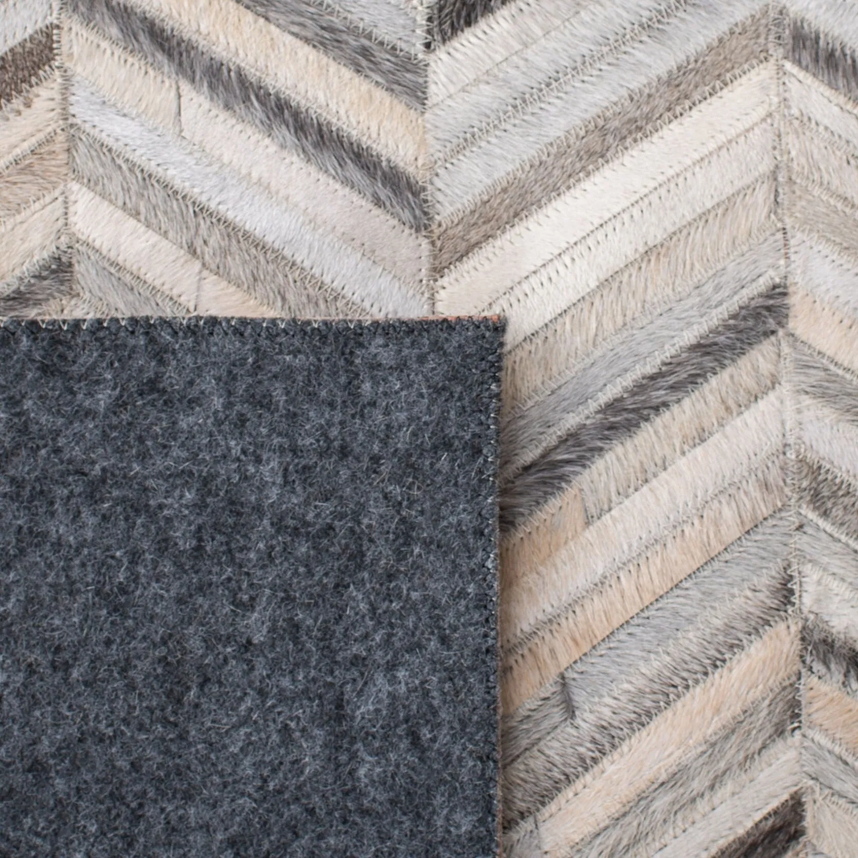 SAFAVIEH Handmade Studio Leather Tanesha Natural Hide Leather Rug