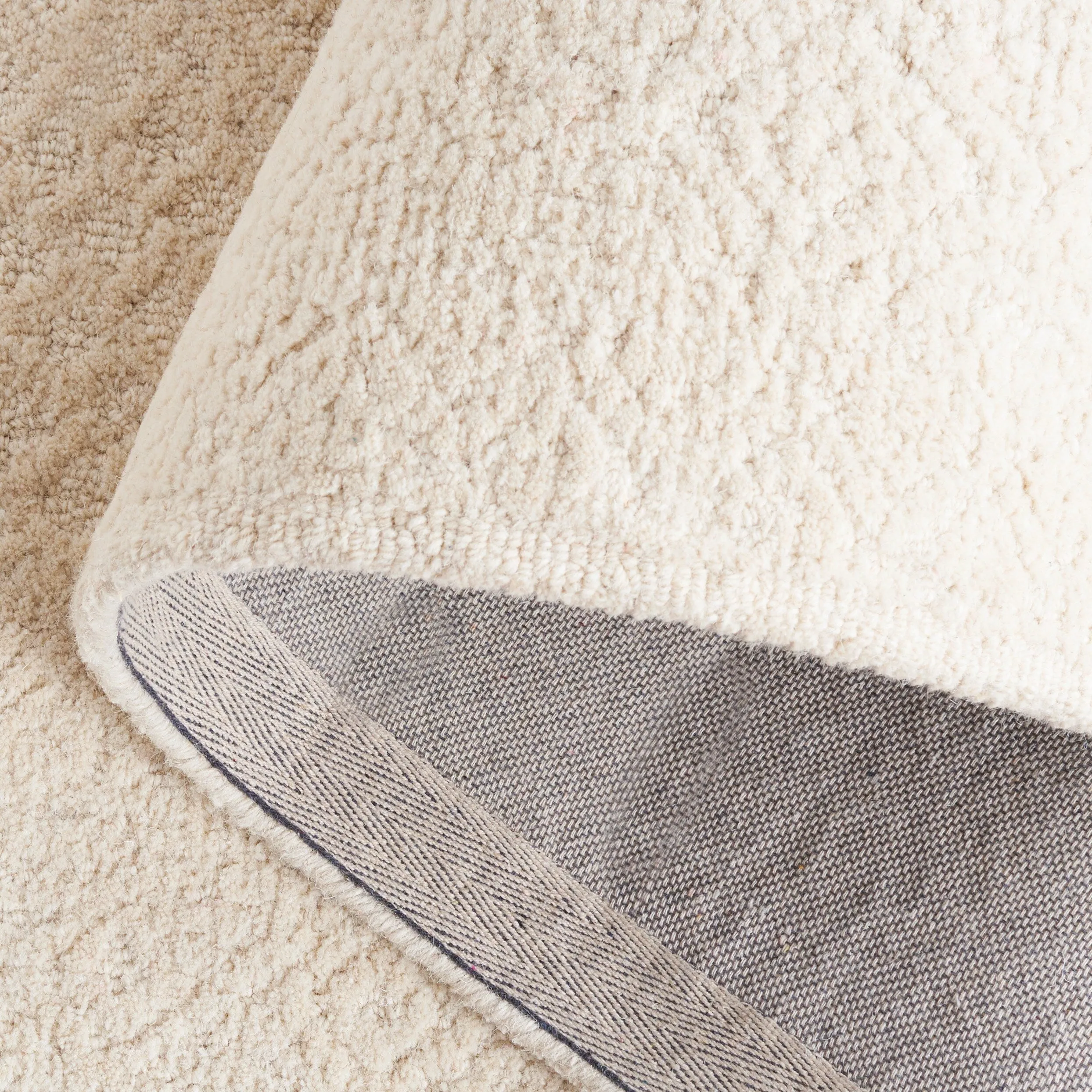 SAFAVIEH Handmade Textural Tanisha Contemporary Wool Rug
