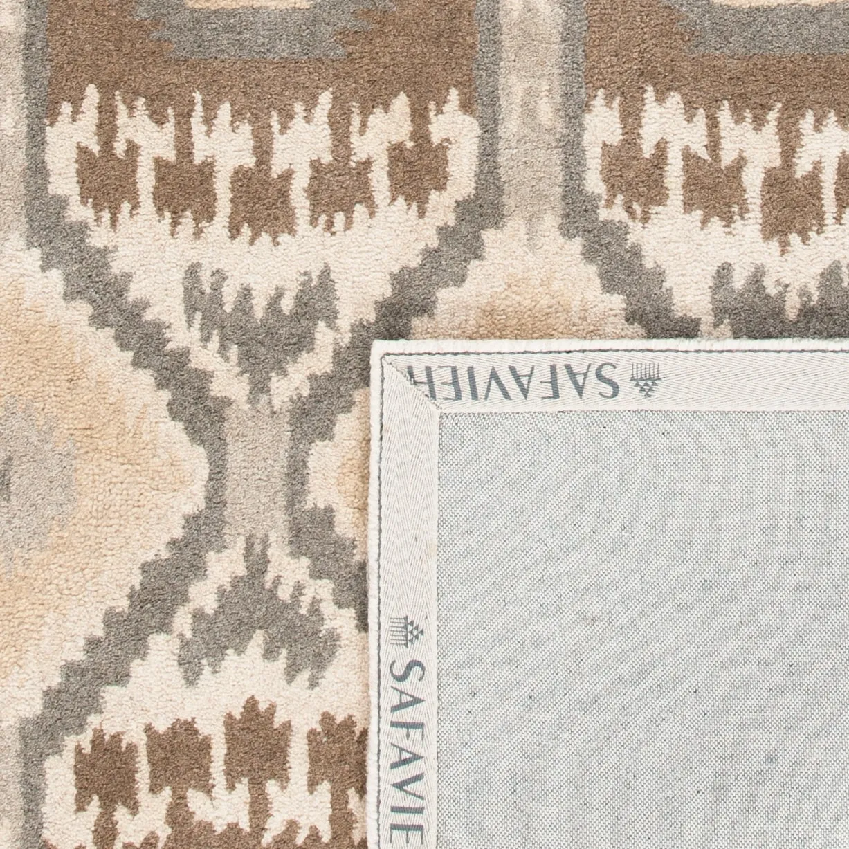 SAFAVIEH Handmade Wyndham Alisha Modern Wool Rug