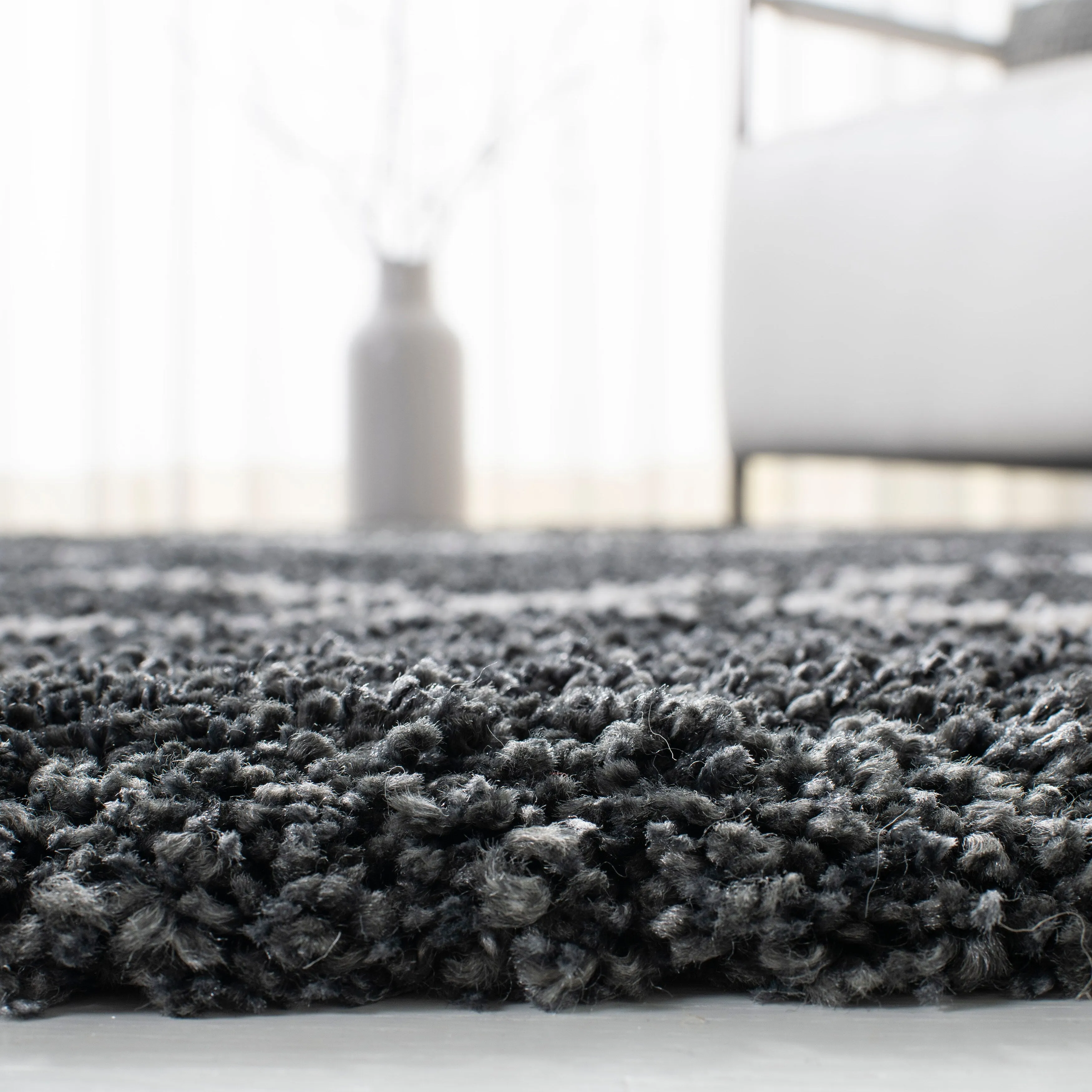 SAFAVIEH Hudson Shag Raili Diamond Trellis 2-inch Thick Rug