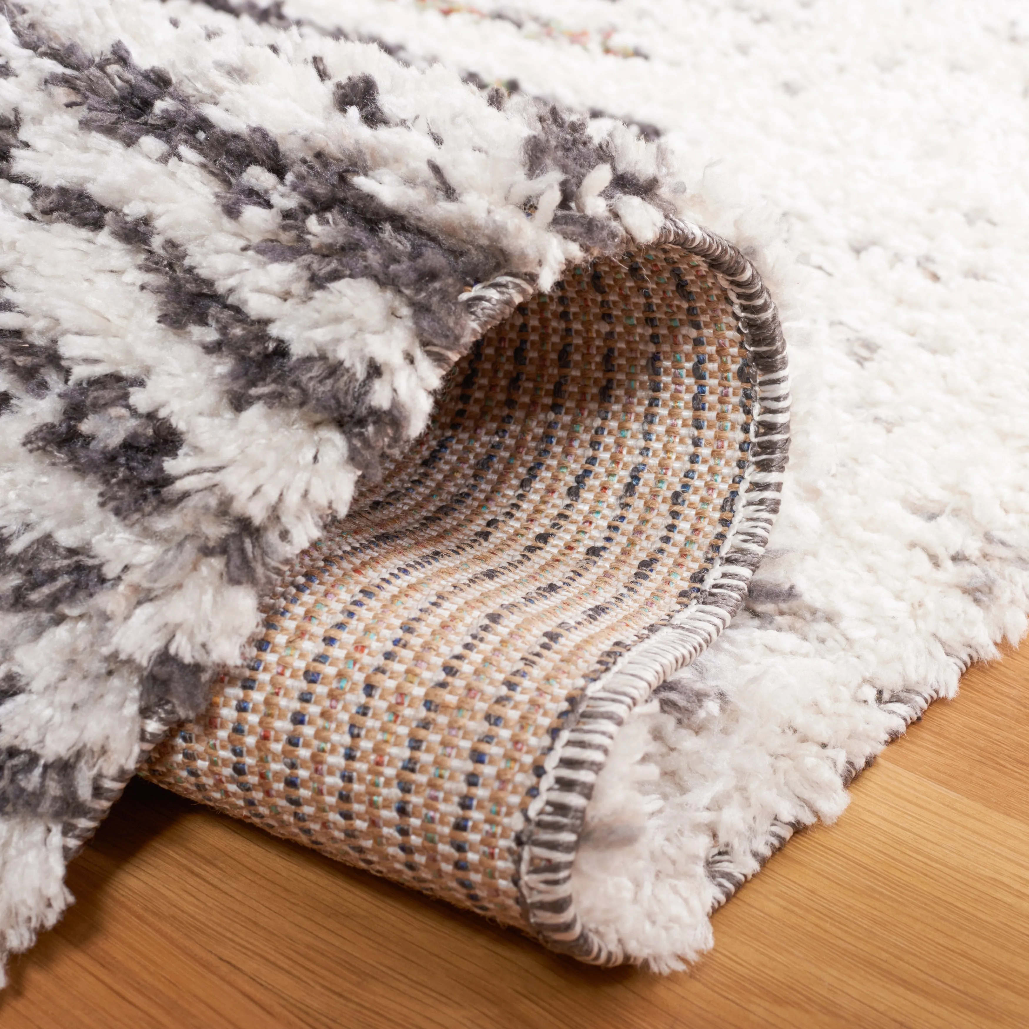 SAFAVIEH Jericho Shag Kendra Boho 1.2-inch Thick Rug