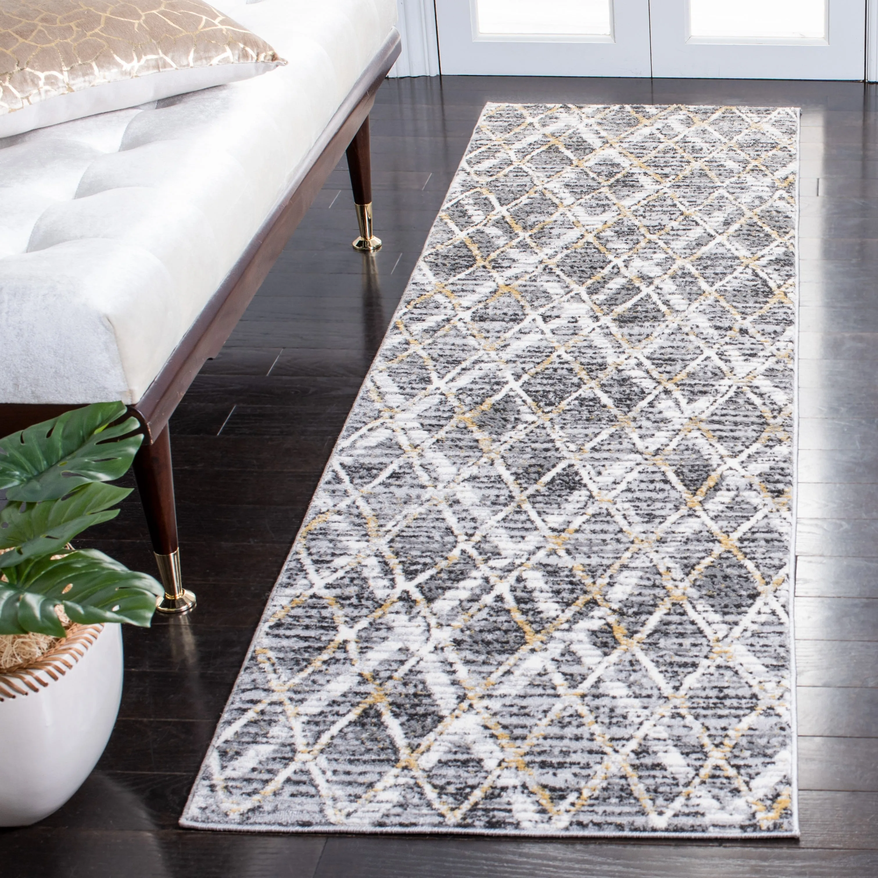 SAFAVIEH Lagoon Firmine Modern Rug