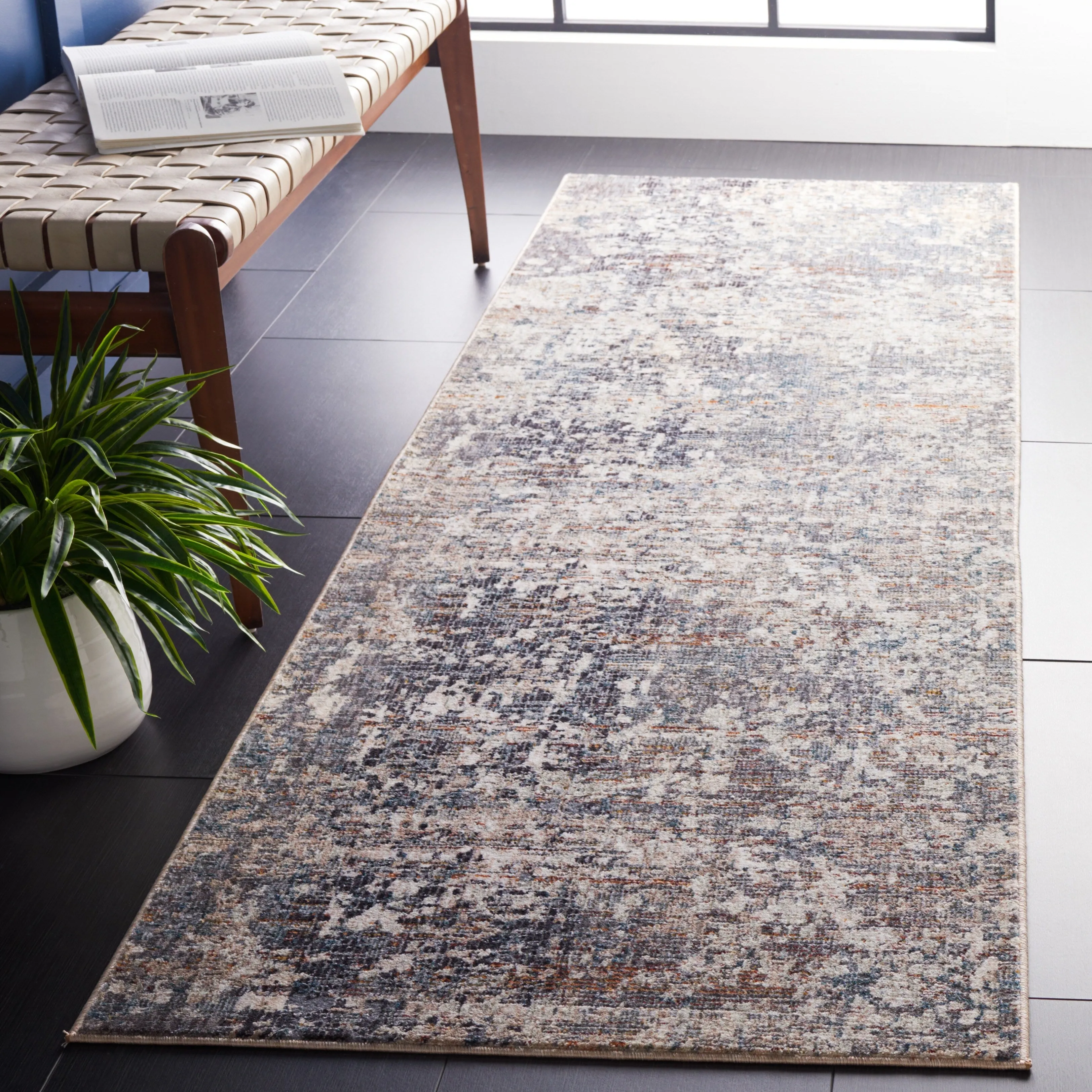 SAFAVIEH Limitee Shelba Modern Abstract Rug