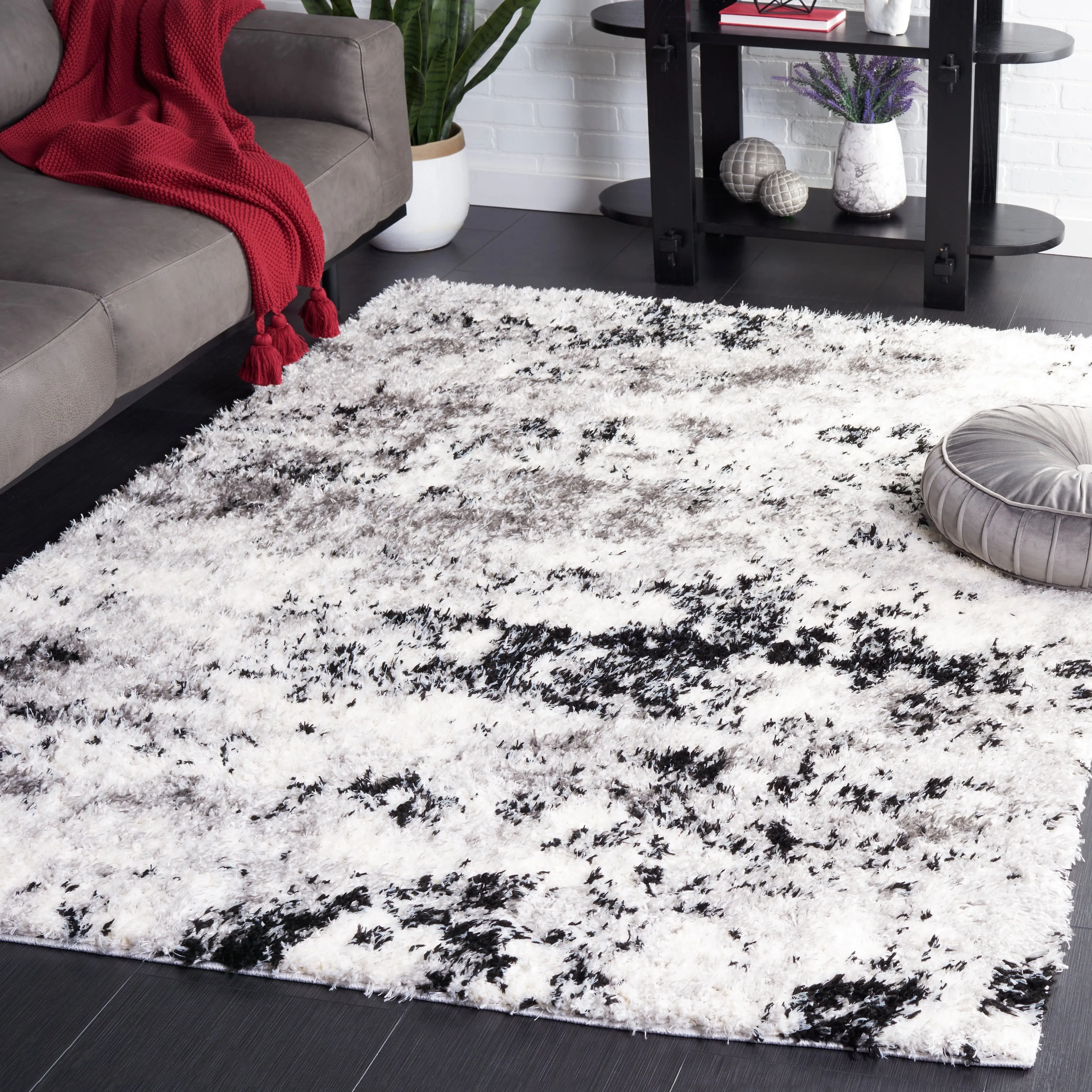 SAFAVIEH Lindsay Shag Nancie Modern Abstract 2-inch Thick Rug