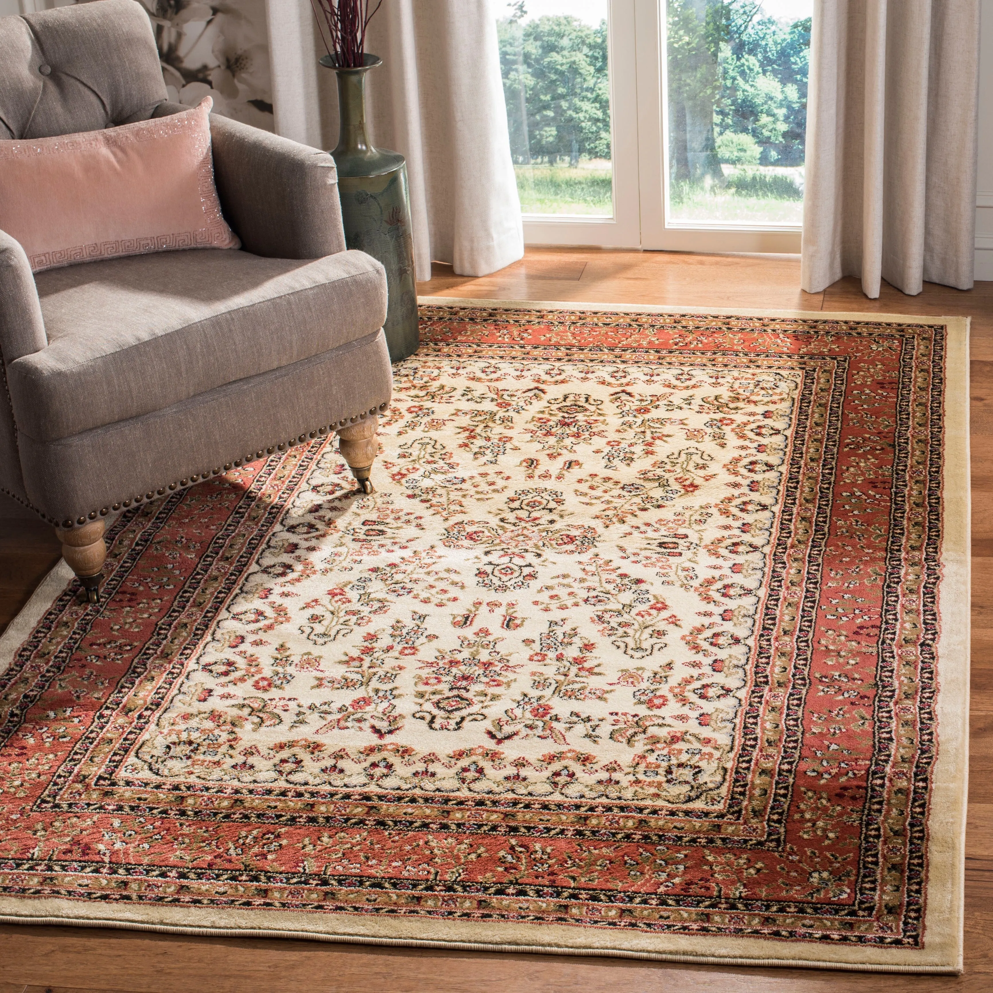 SAFAVIEH. Lyndhurst Sonja Traditional Oriental Rug