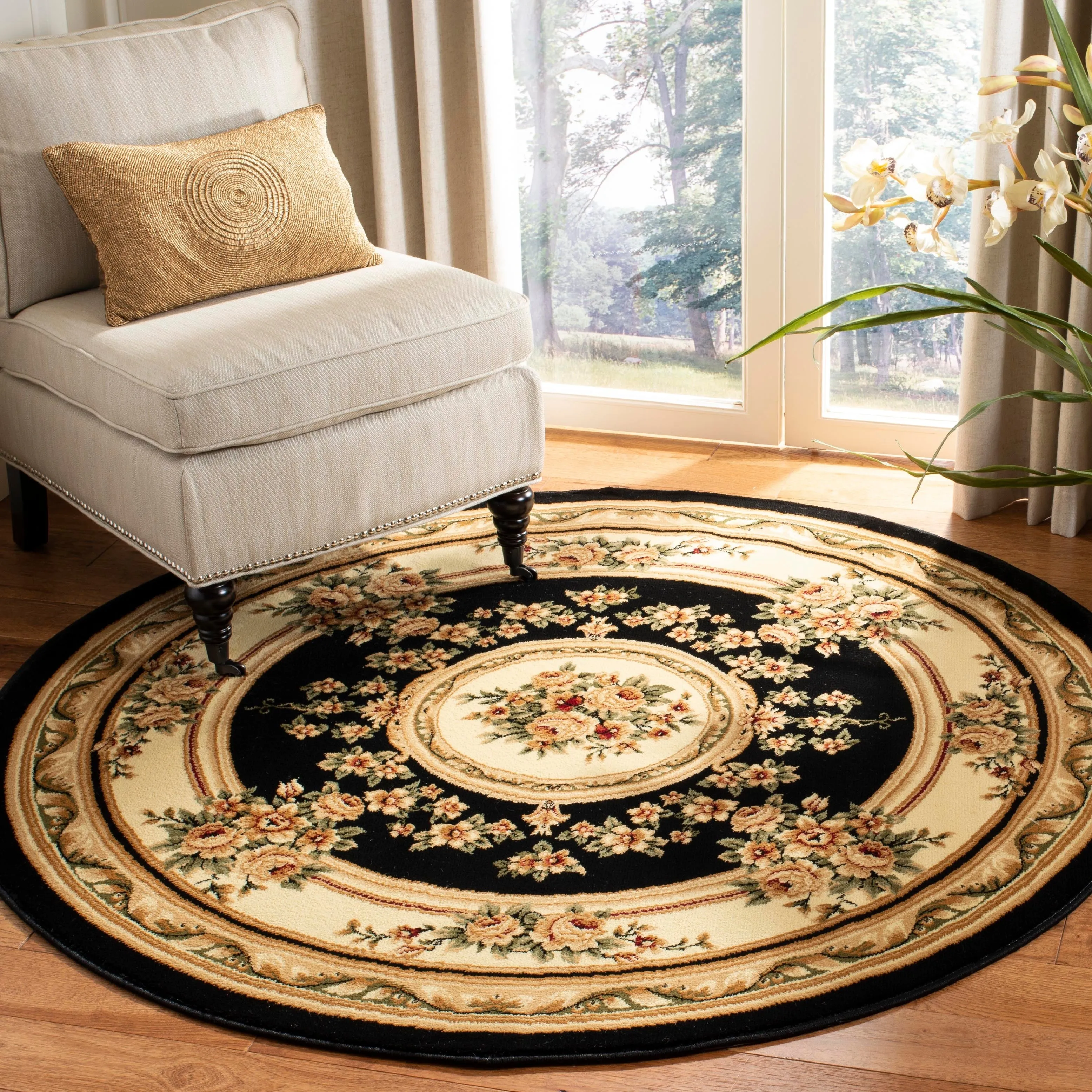 SAFAVIEH. Lyndhurst Utako Traditional European Oriental Rug