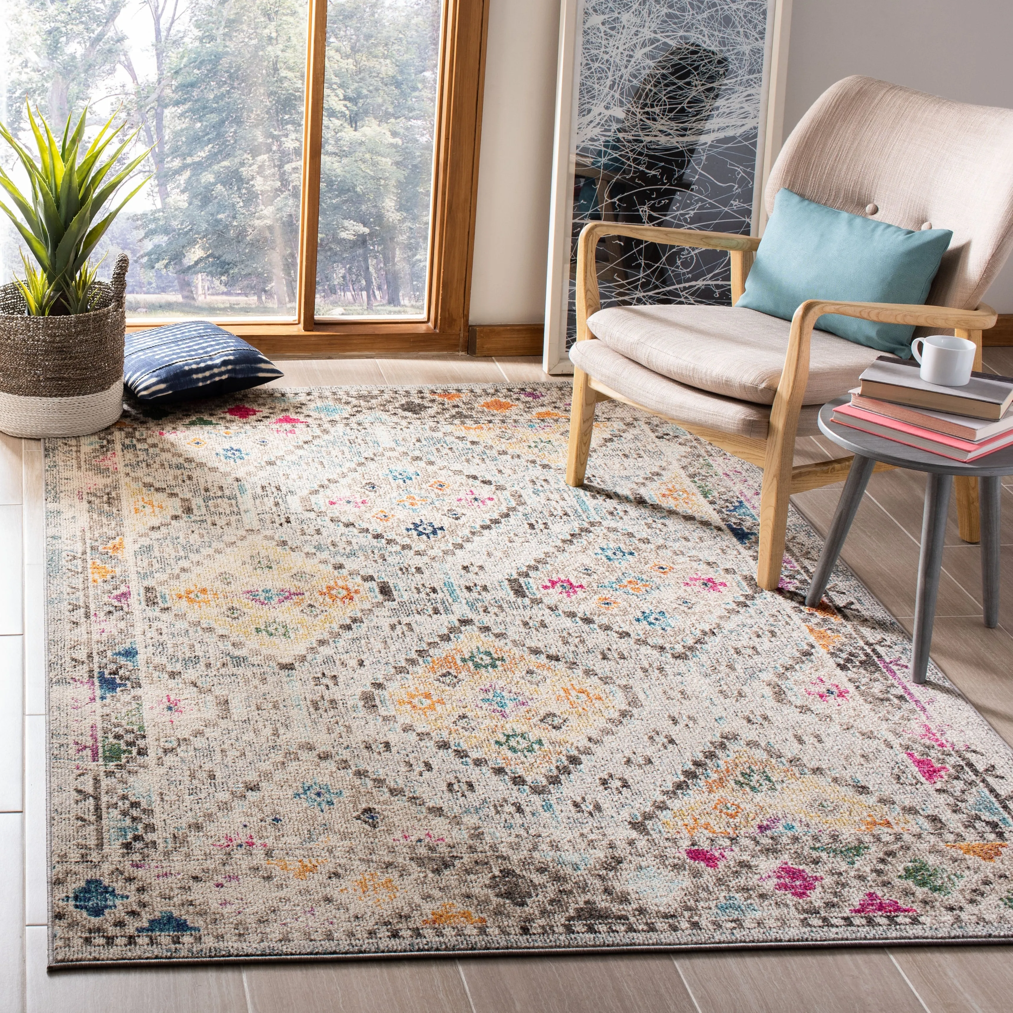 SAFAVIEH. Madison Hortensia Boho Diamond Distressed Rug