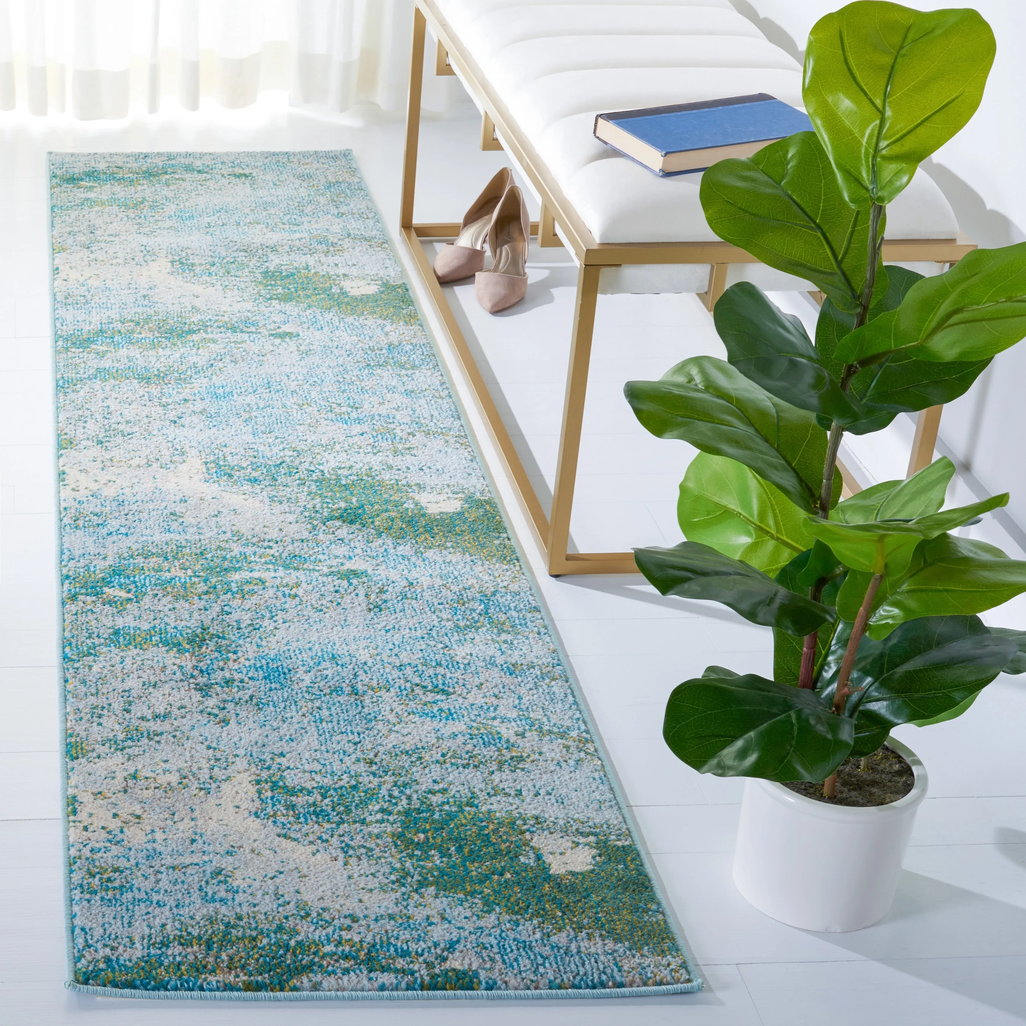 SAFAVIEH Madison Lawanda Modern Abstract Rug