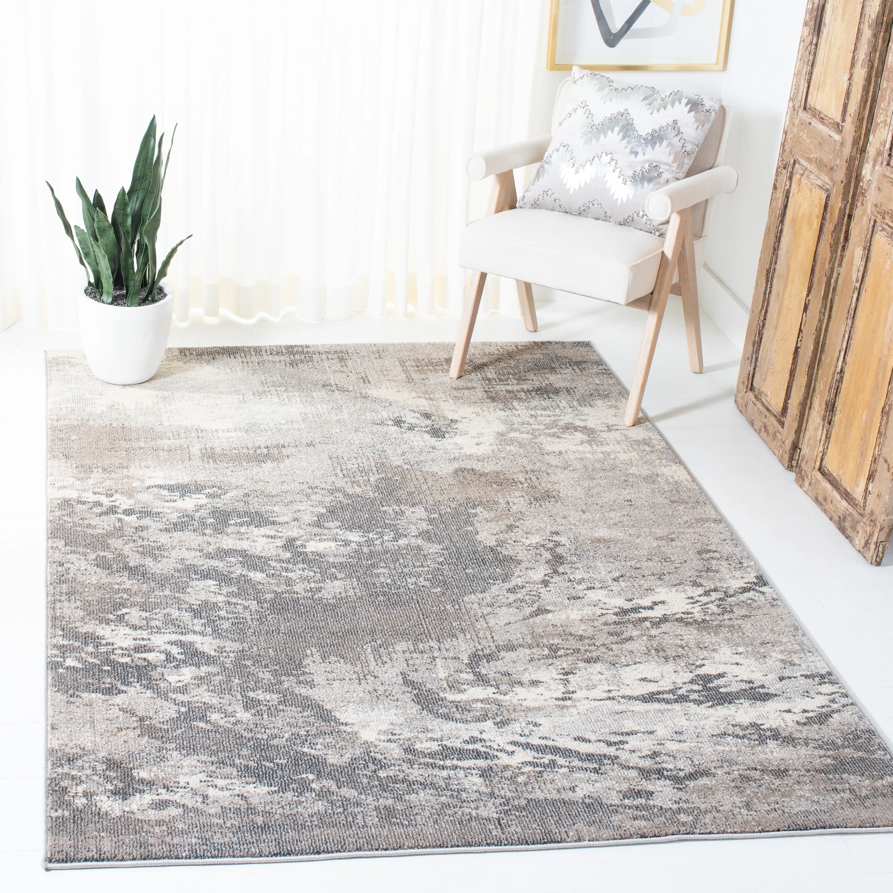 SAFAVIEH Madison Lawanda Modern Abstract Rug