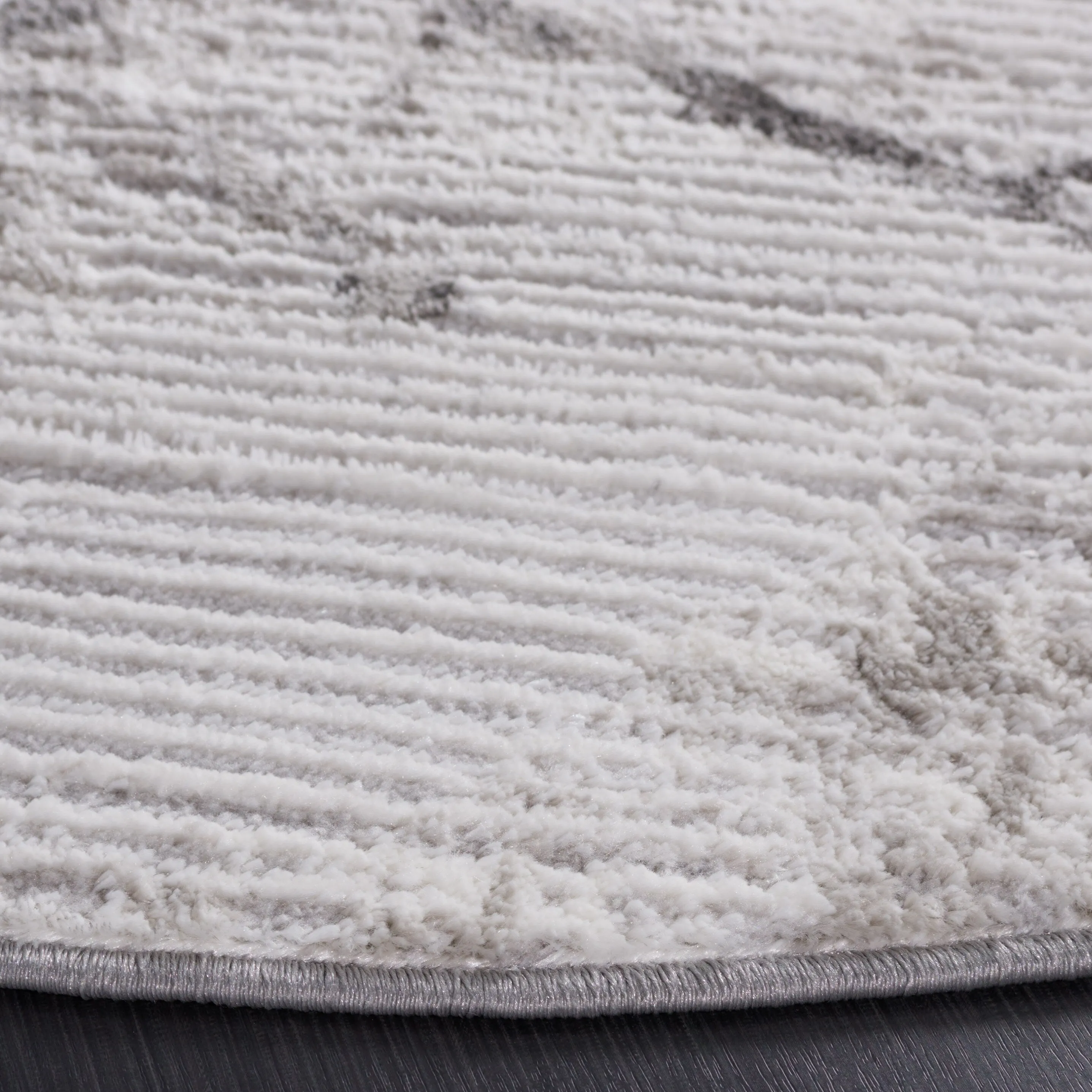 SAFAVIEH Meadow Vilma Modern Abstract Rug