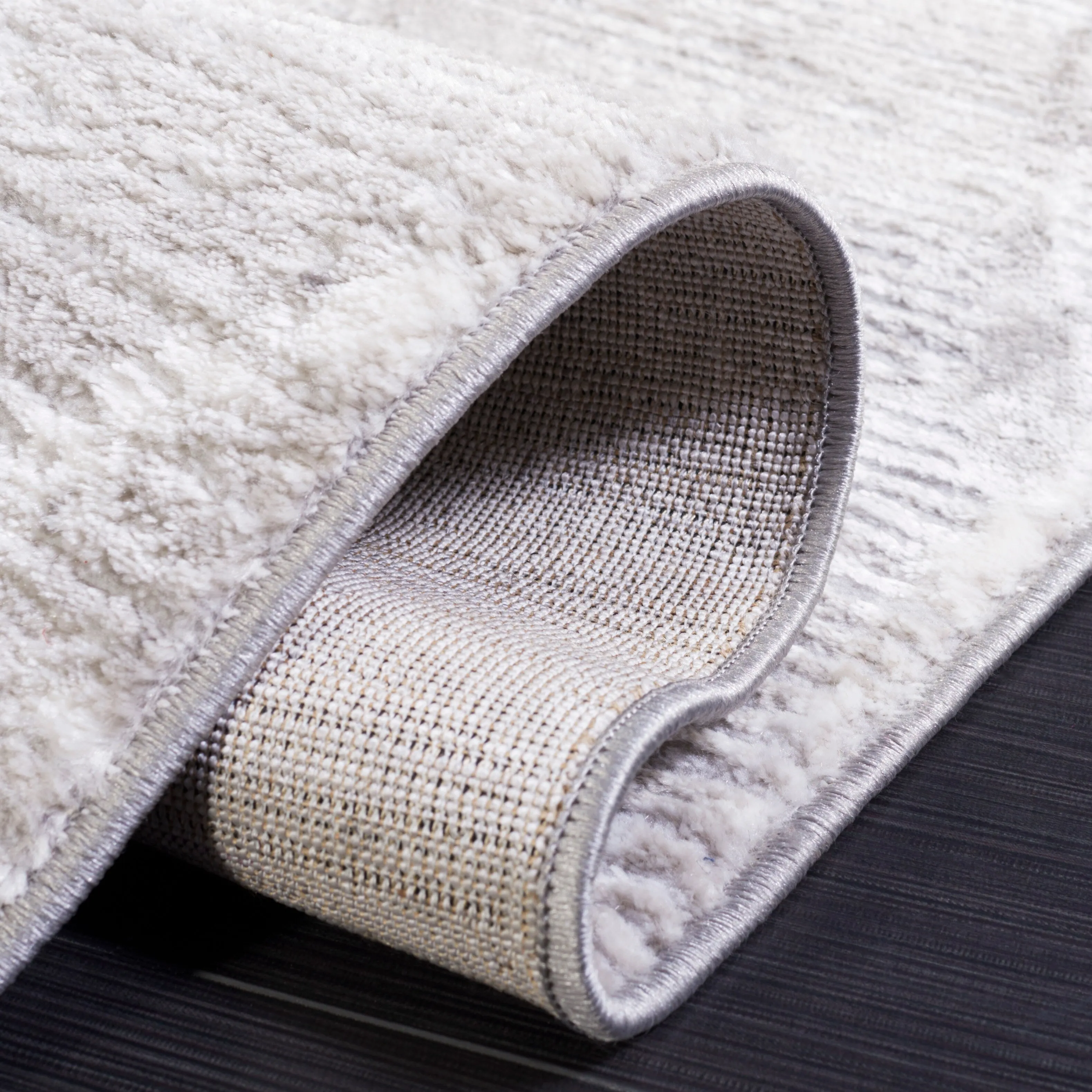 SAFAVIEH Meadow Vilma Modern Abstract Rug