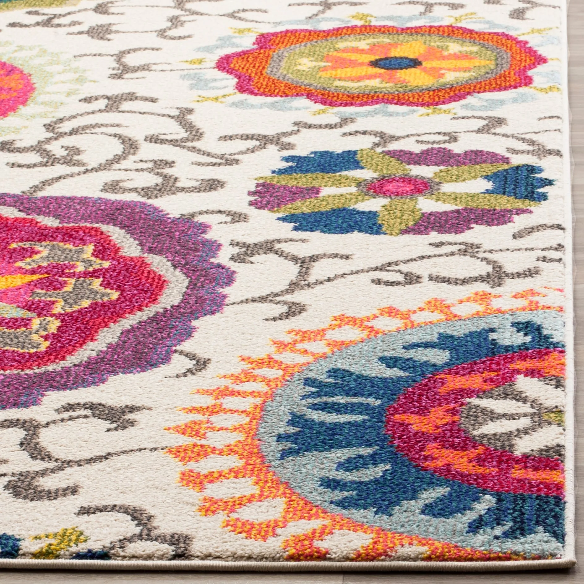 SAFAVIEH Monaco Bengul Boho Rug
