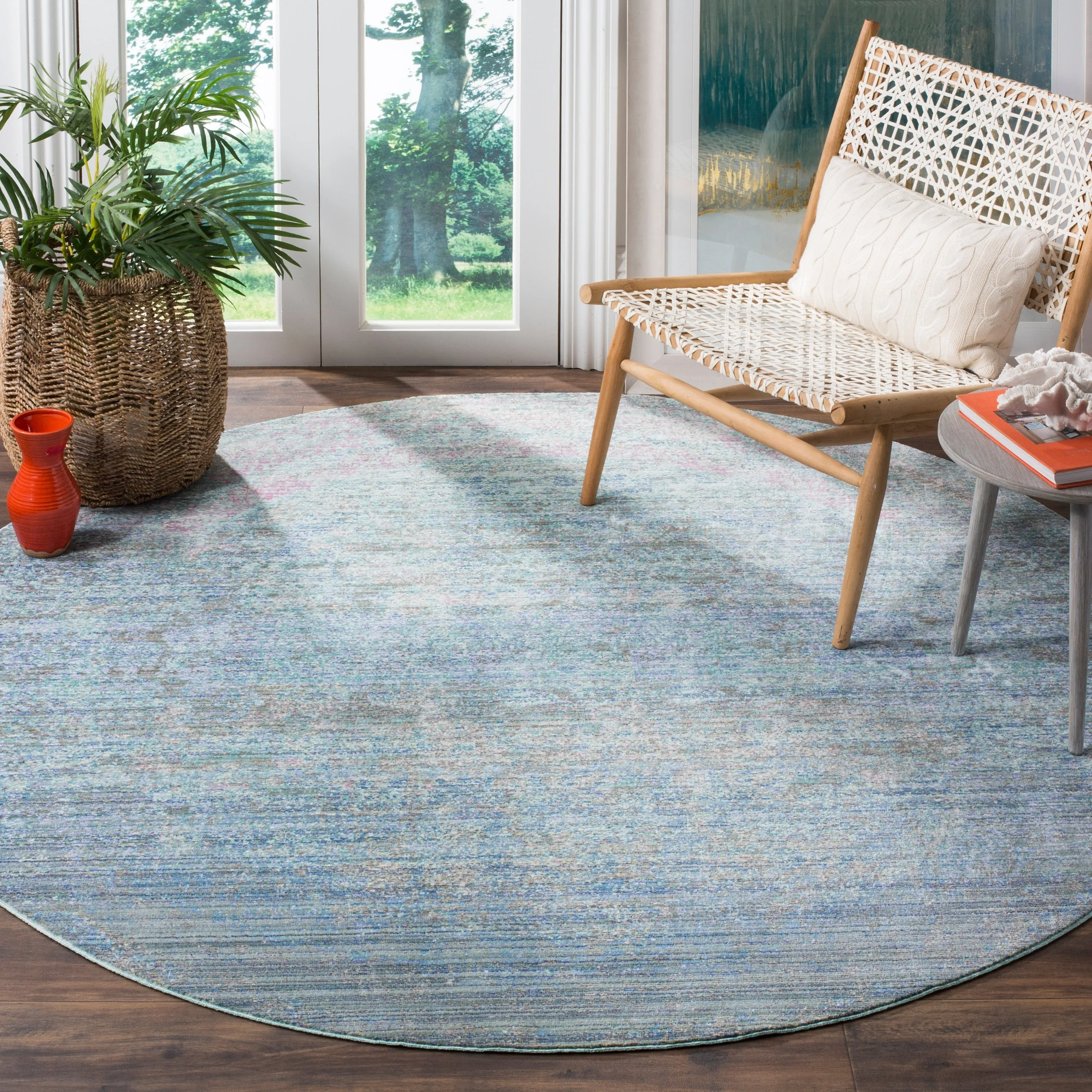 SAFAVIEH. Mystique Distressed Derval Area Rug
